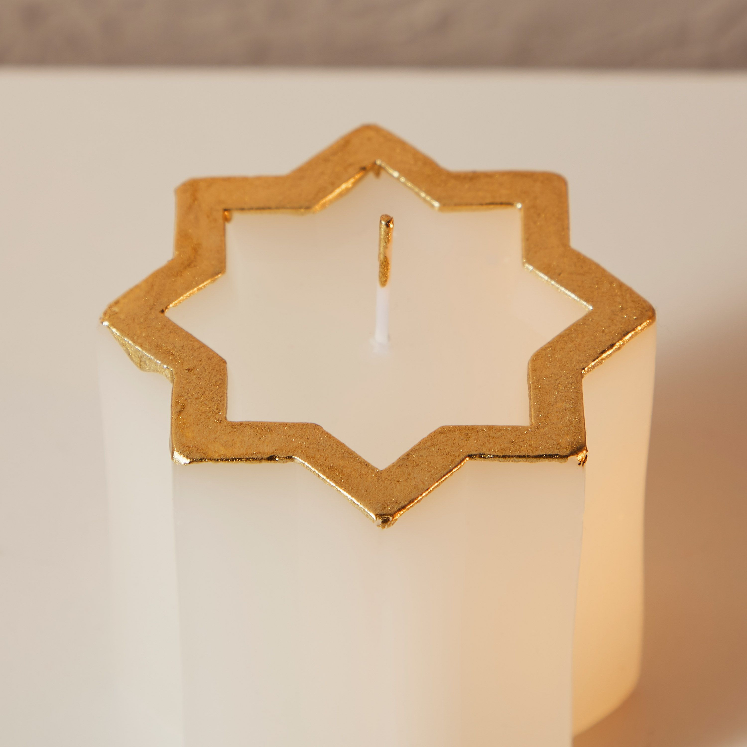 Essentials Octagon Star Pillar Candle - White/Gold - 3x3-household-homefragrance-candles-image-3