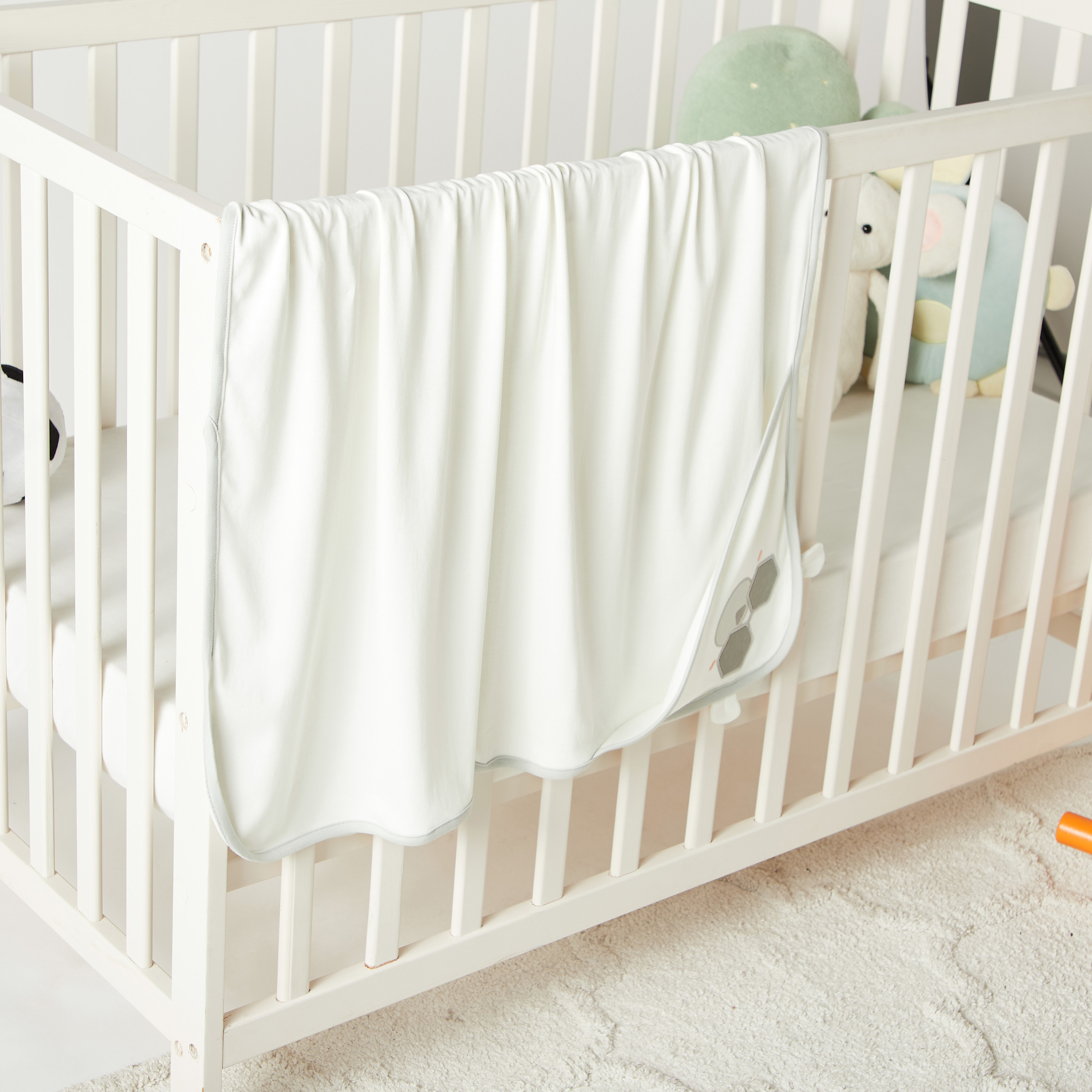 Juniors 3D Monkey Receiving Blanket with Hood - 80x80 cms-baby-nursery-blanketsandswaddles-receivingblankets-image-2