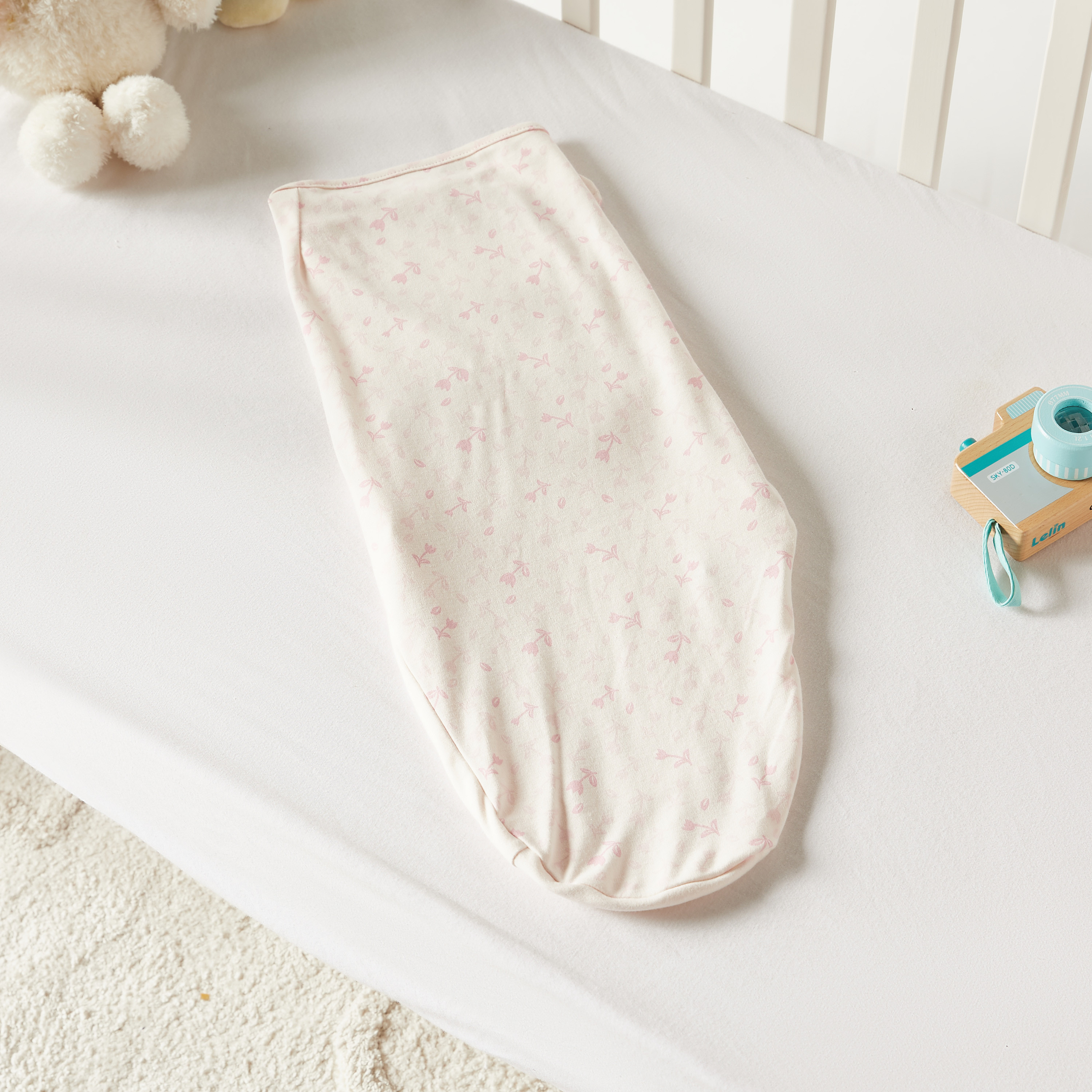 Juniors Dinosaur Applique Swaddle Wrap with Hook and Loop Closure-baby-nursery-blanketsandswaddles-swaddlesandsleepingbags-image-4