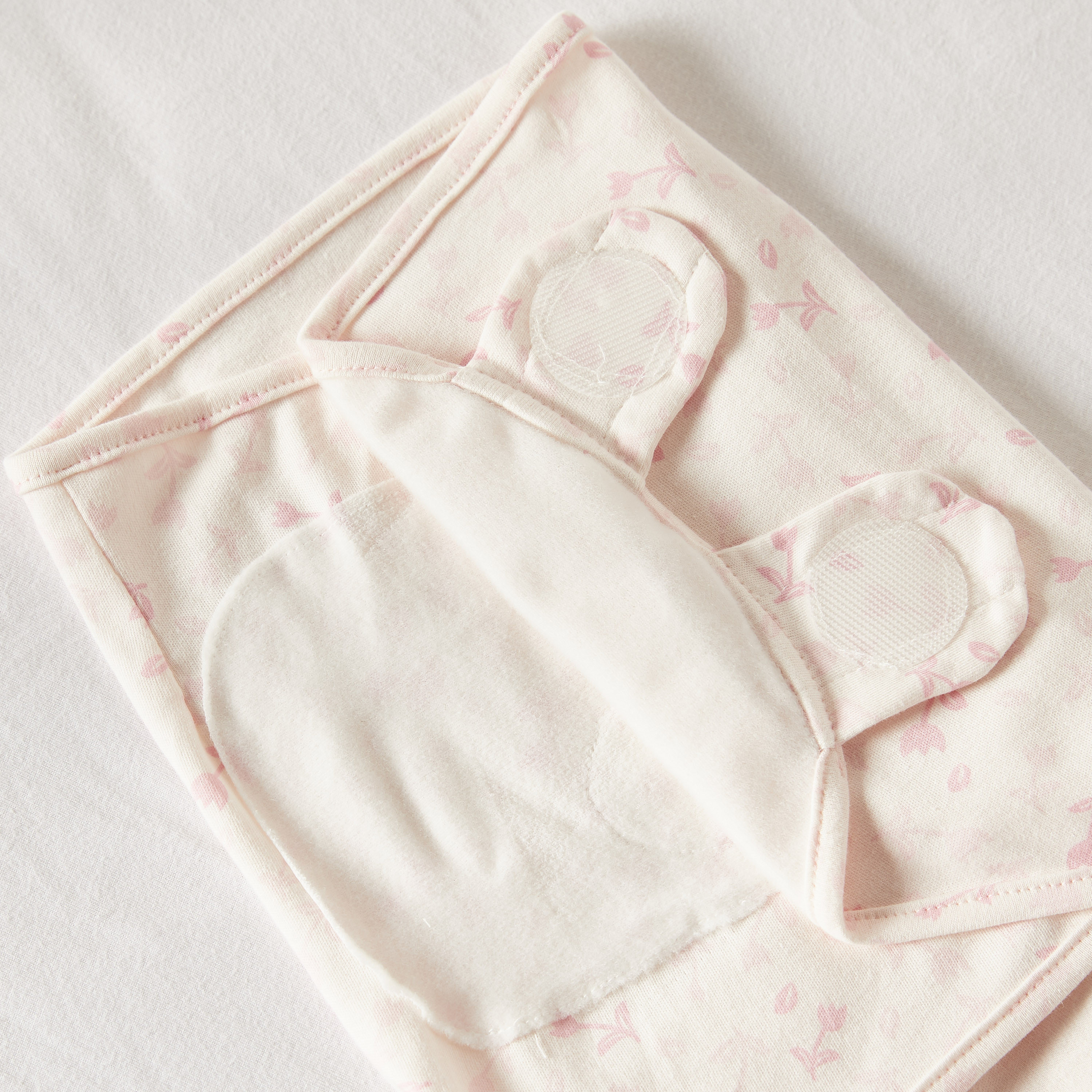 Juniors Dinosaur Applique Swaddle Wrap with Hook and Loop Closure-baby-nursery-blanketsandswaddles-swaddlesandsleepingbags-image-5
