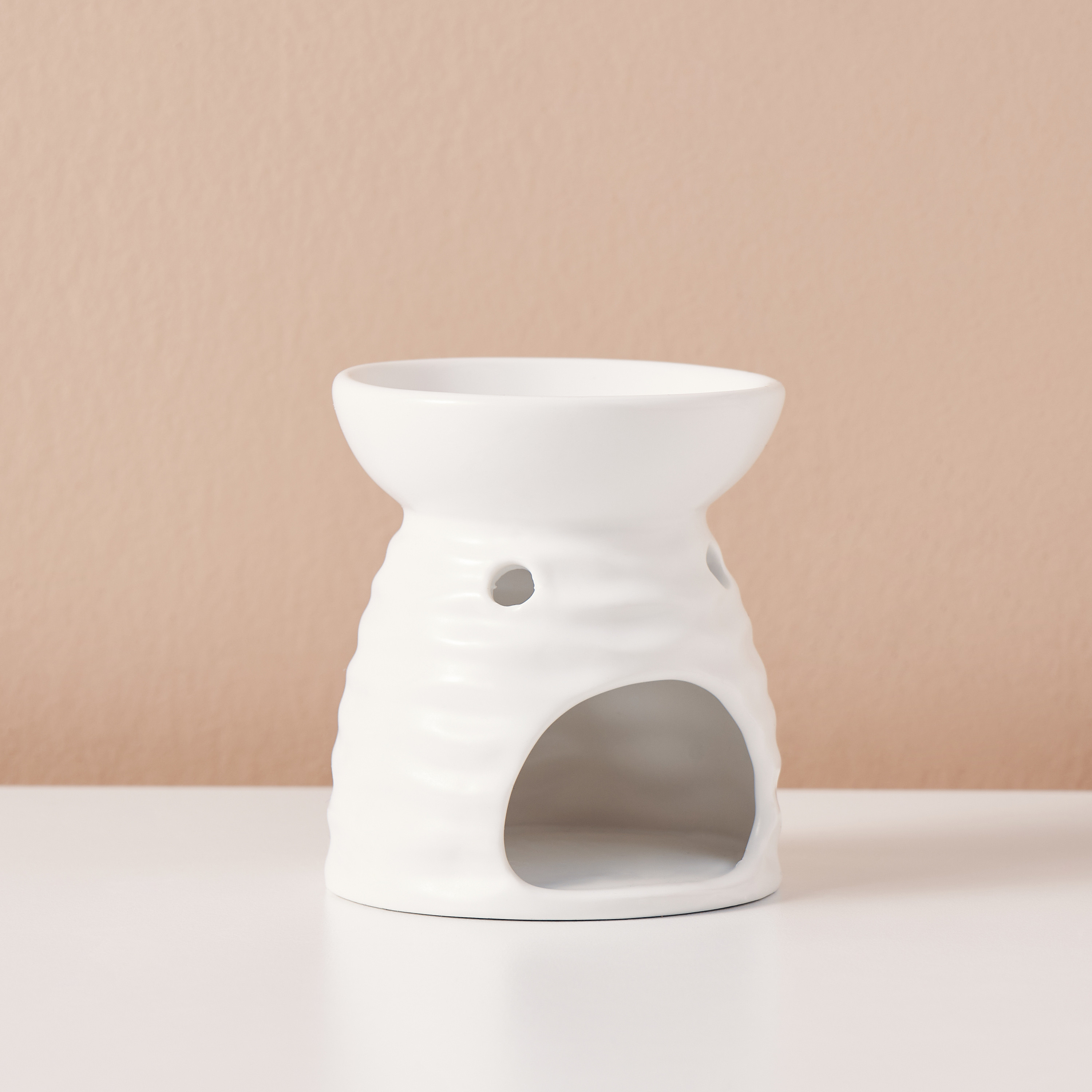 Essentials Wave Pattern Matt Finish Oil Burner - White-household-homefragrance-burners-image-3