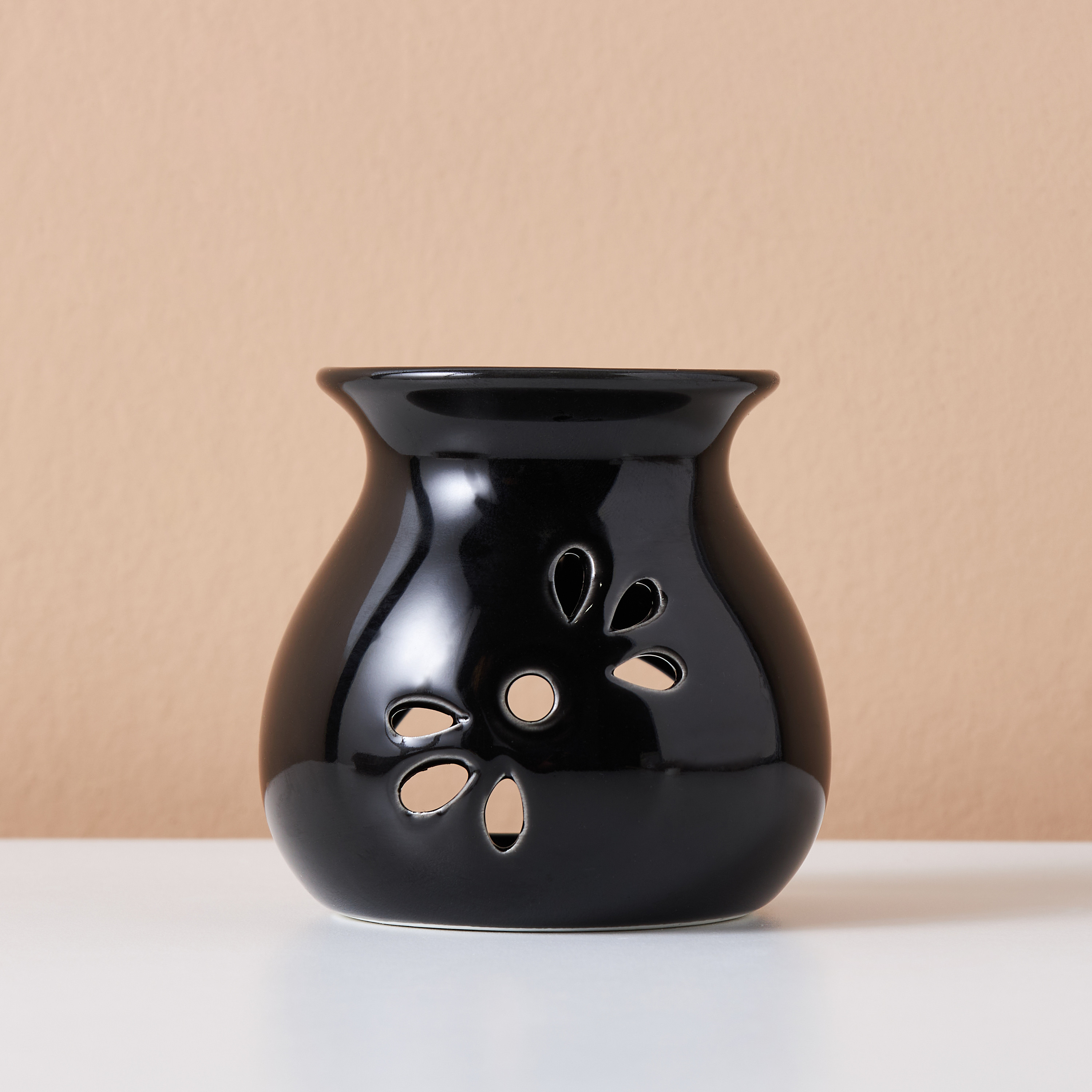Essentials 3 Leaf Oil Burner - Black-household-homefragrance-burners-image-2