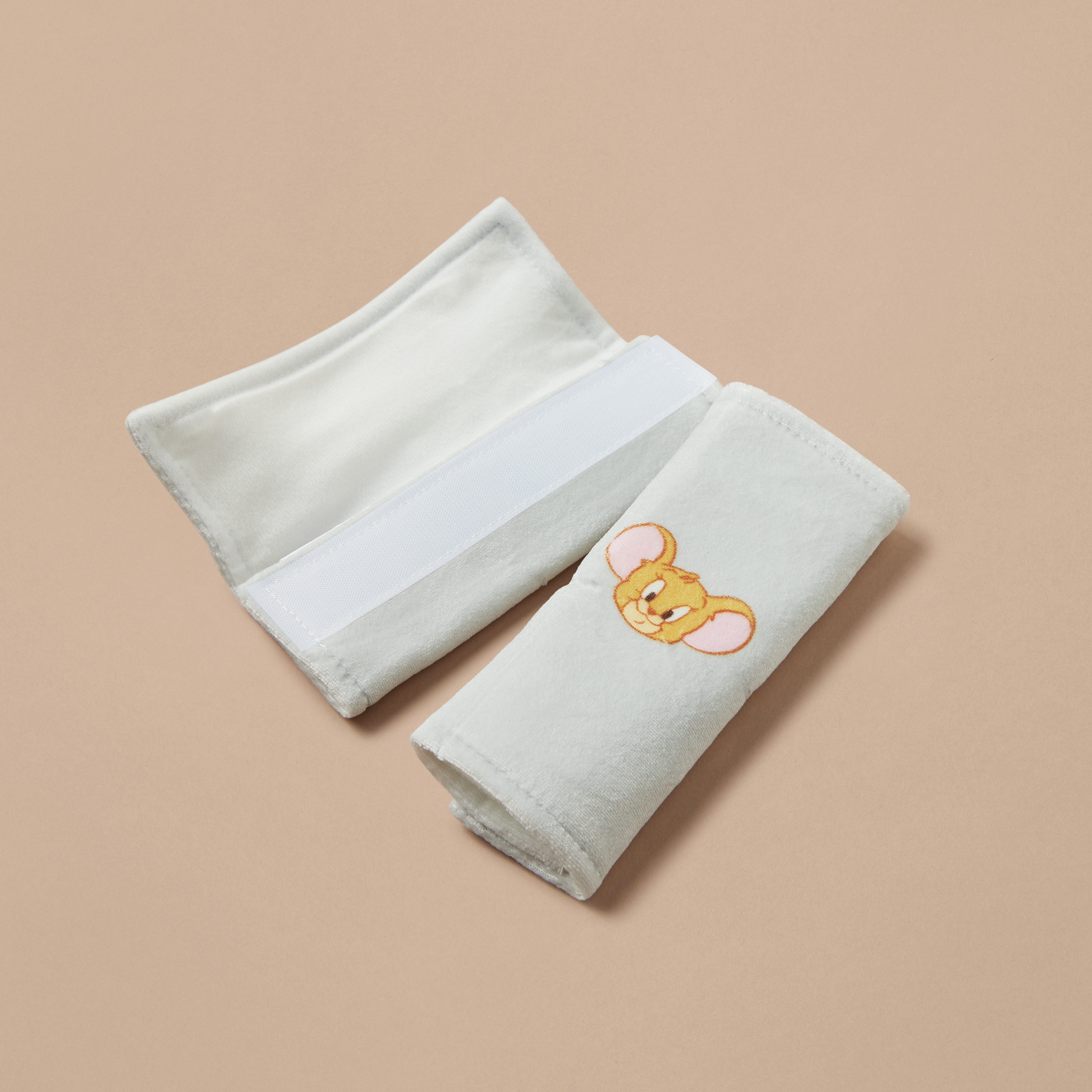 Disney Tom and Jerry Print 3-Piece Neck Pillow and Seat Belt Cover Set-baby-nursery-babybedding-image-3