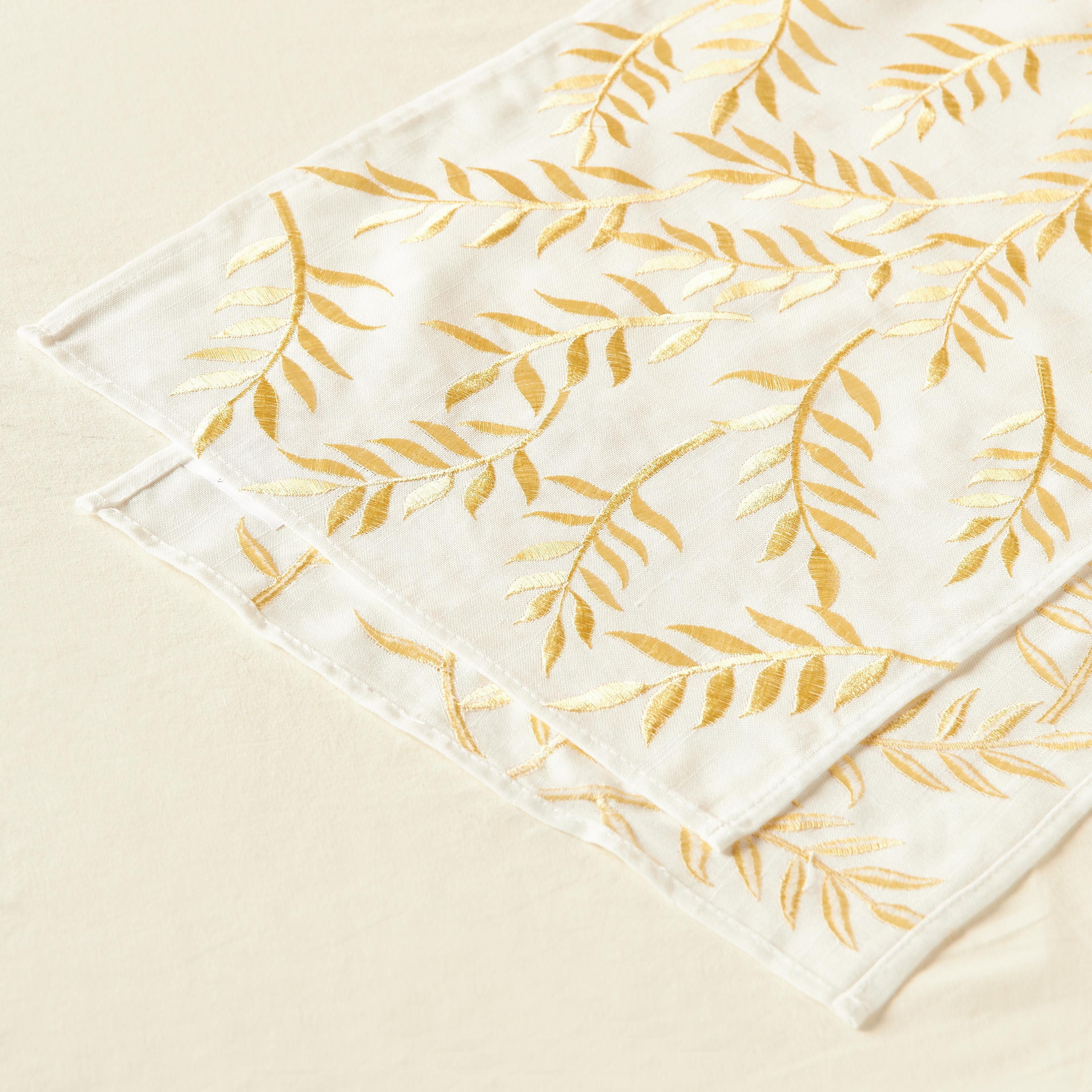 Oasis Embroidered Runner - 180x33 cms-household-dining-tablelinen-runnersandtablecovers-image-4