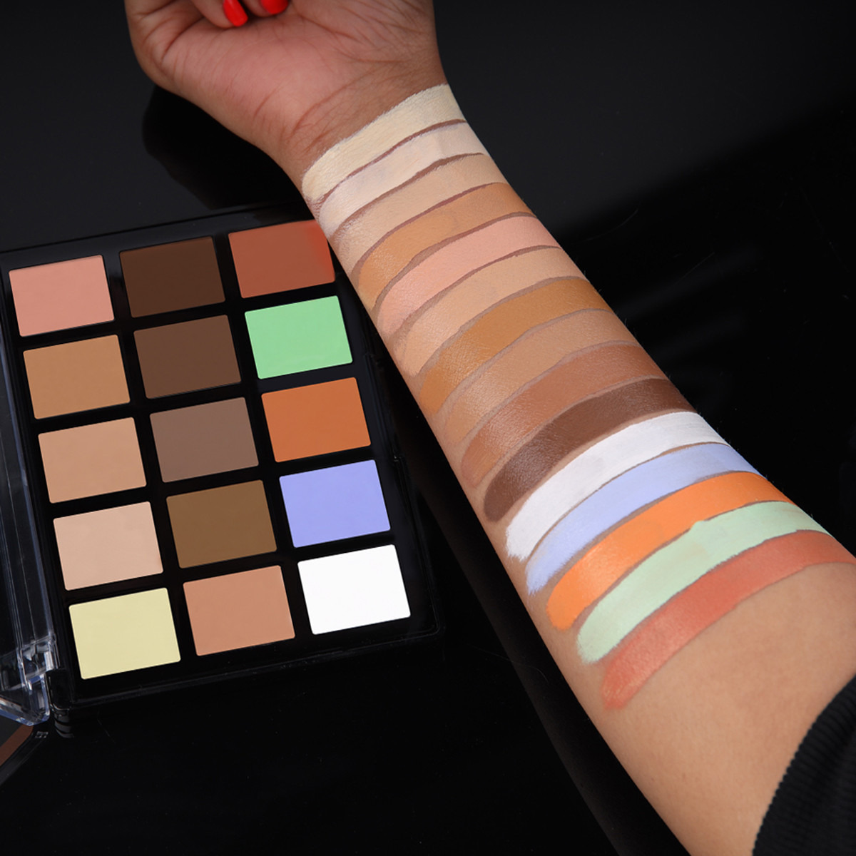 باليت كونسيلر لتحديد الوجه من كاركتر كوزماتيكس-beautyandpersonalcare-makeup-face-concealers-image-2