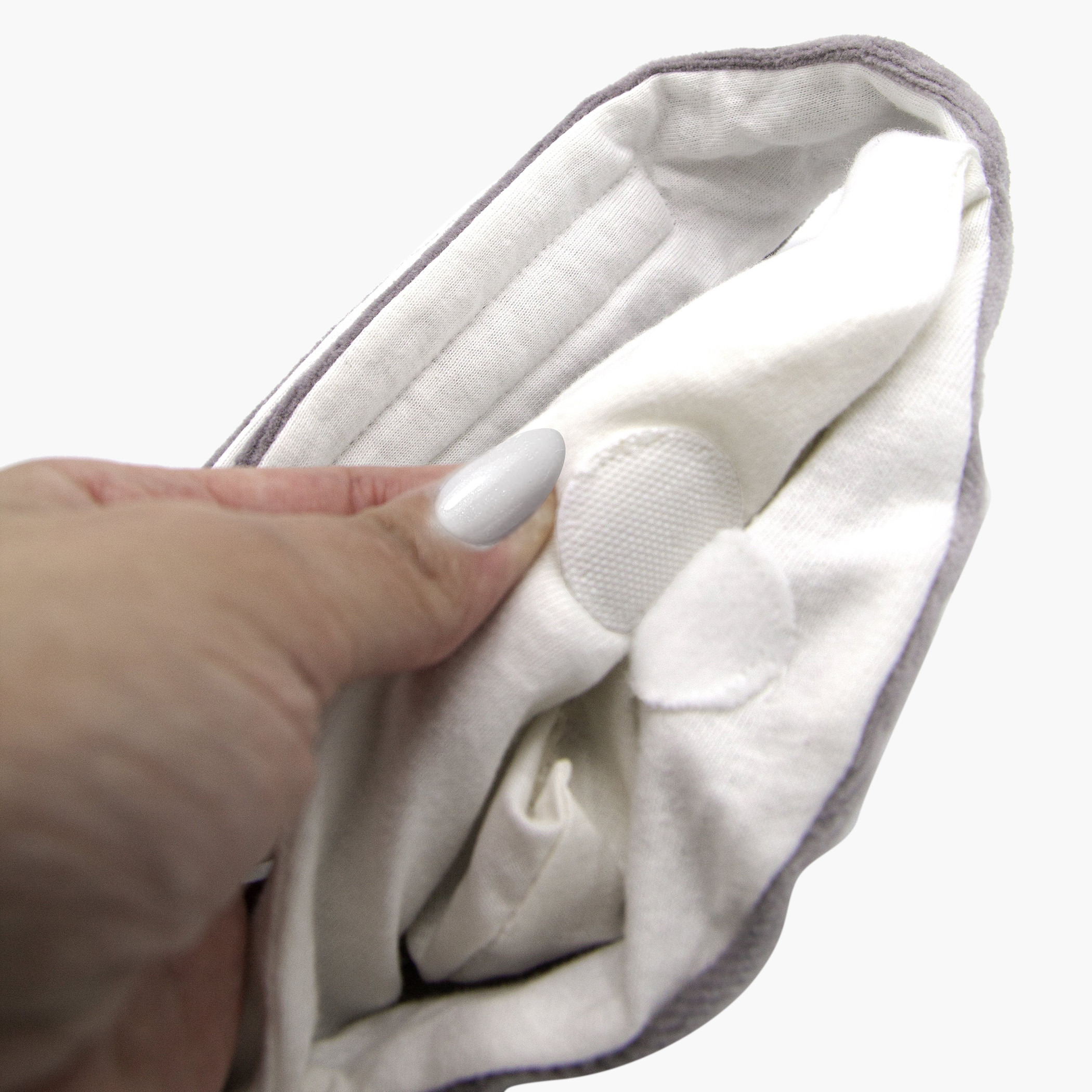حزام مغص للأطفال محشو ببذور الكرز من بيبي جيم-baby-healthandsafety-babyproofing-image-4
