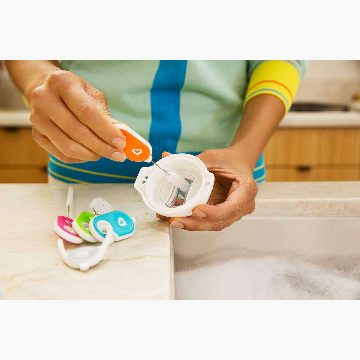 فراشي تنظيف تفصيلية من مانشكين - طقم من 4 قطع-baby-feeding-accessories-image-6