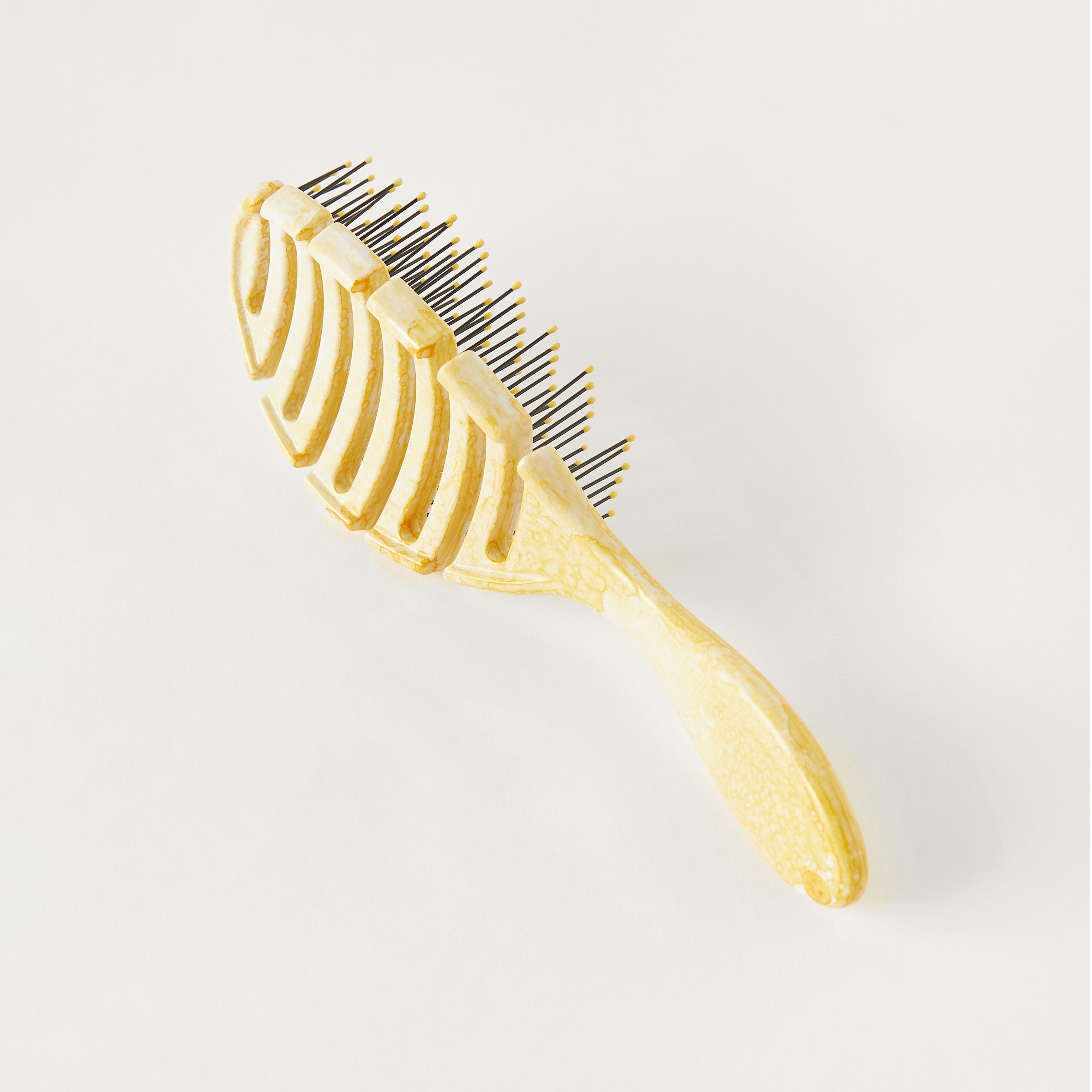فرشاة شعر بفتحات وطبعات-women-hairaccessories-brushesandcombs-image-1