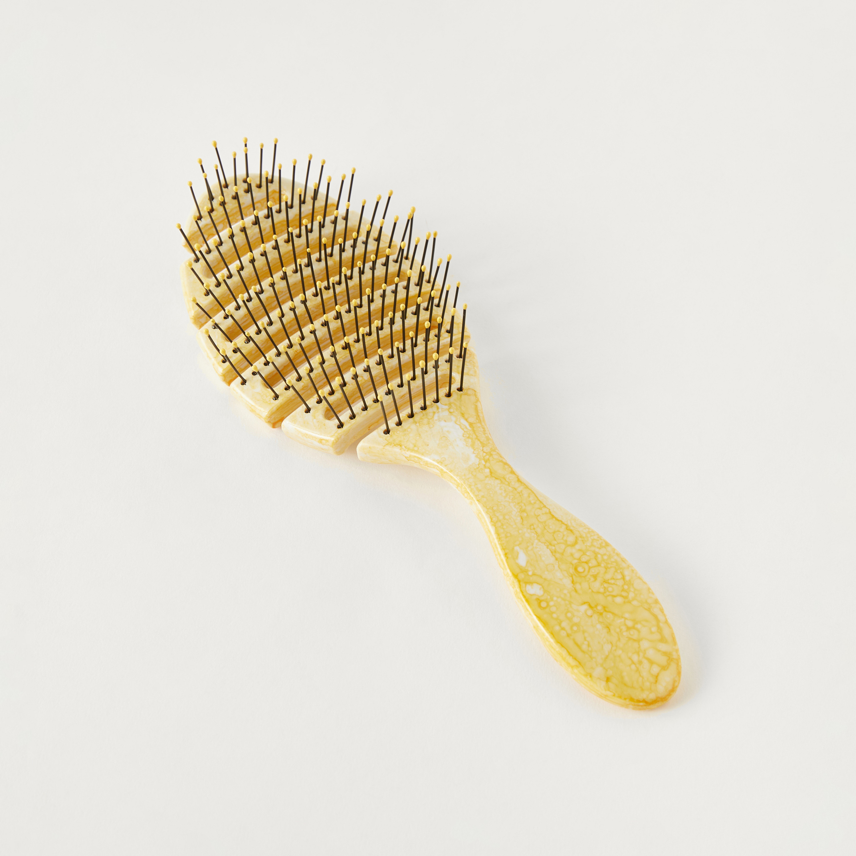 فرشاة شعر بفتحات وطبعات-women-hairaccessories-brushesandcombs-image-2