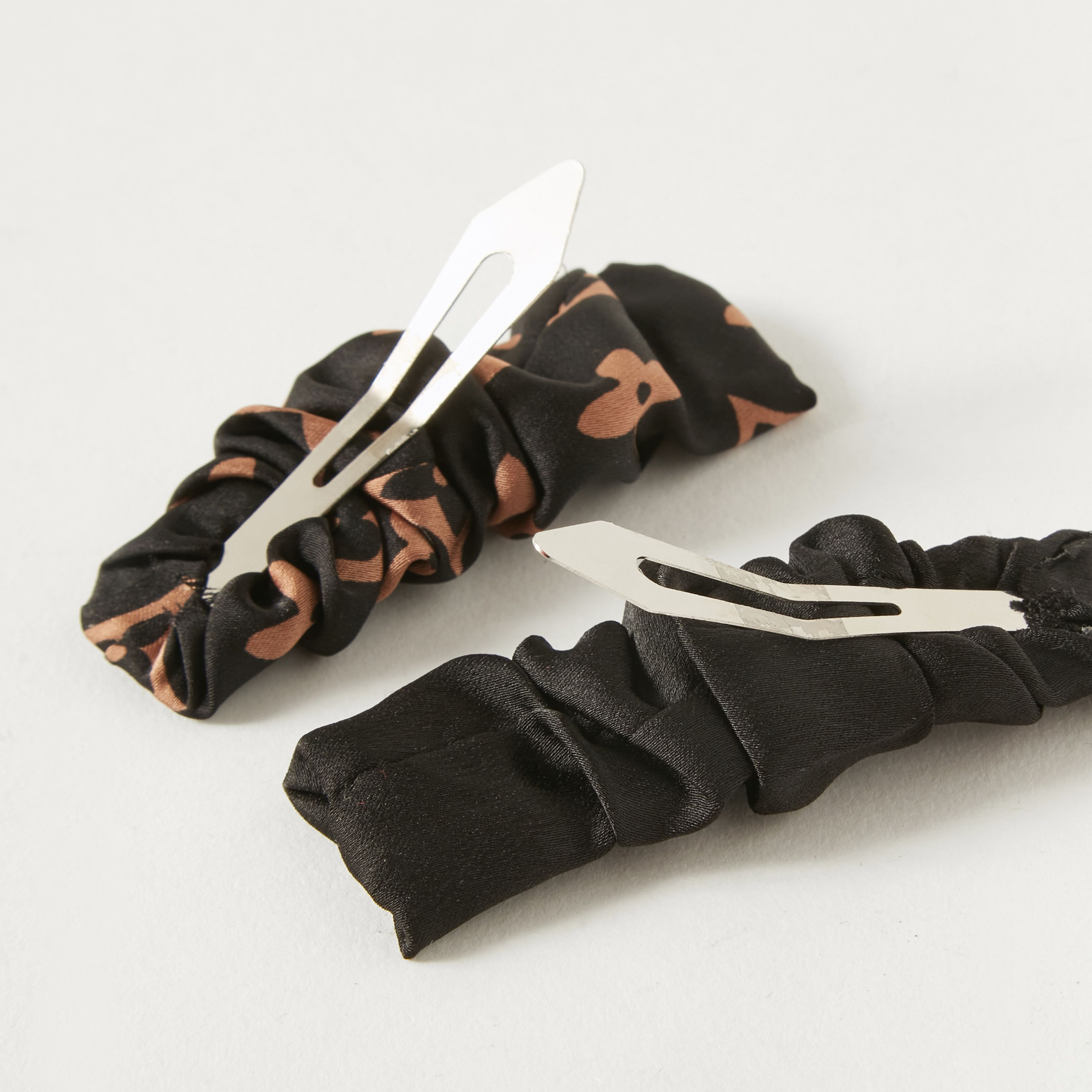 مشابك شعر قماش بكسرات - طقم من قطعتين-women-hairaccessories-clips-image-3