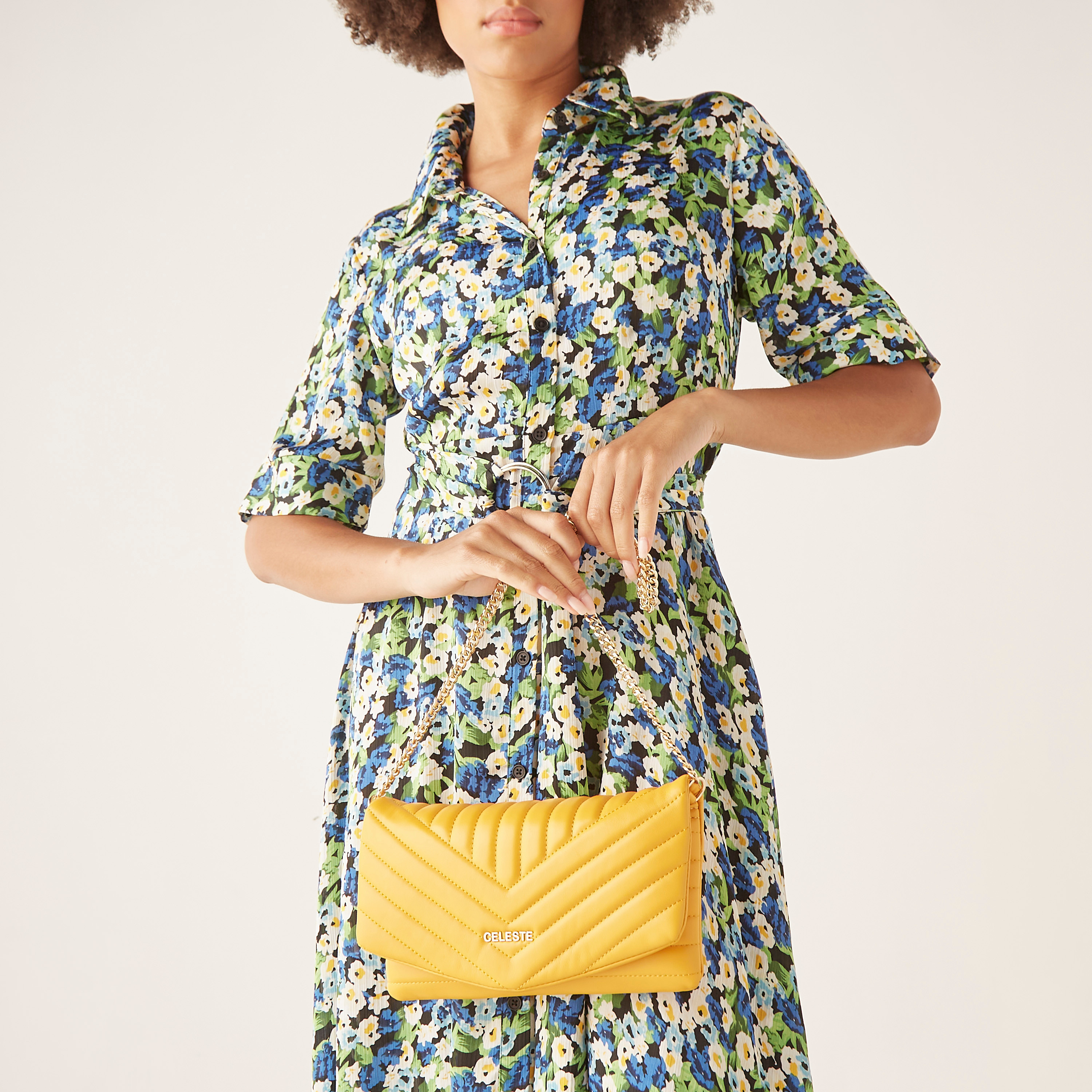 شنطة كروس بودي مبطنة بحزام سلسلة من سيليست-women-bagsandwallets-handbags-image-1
