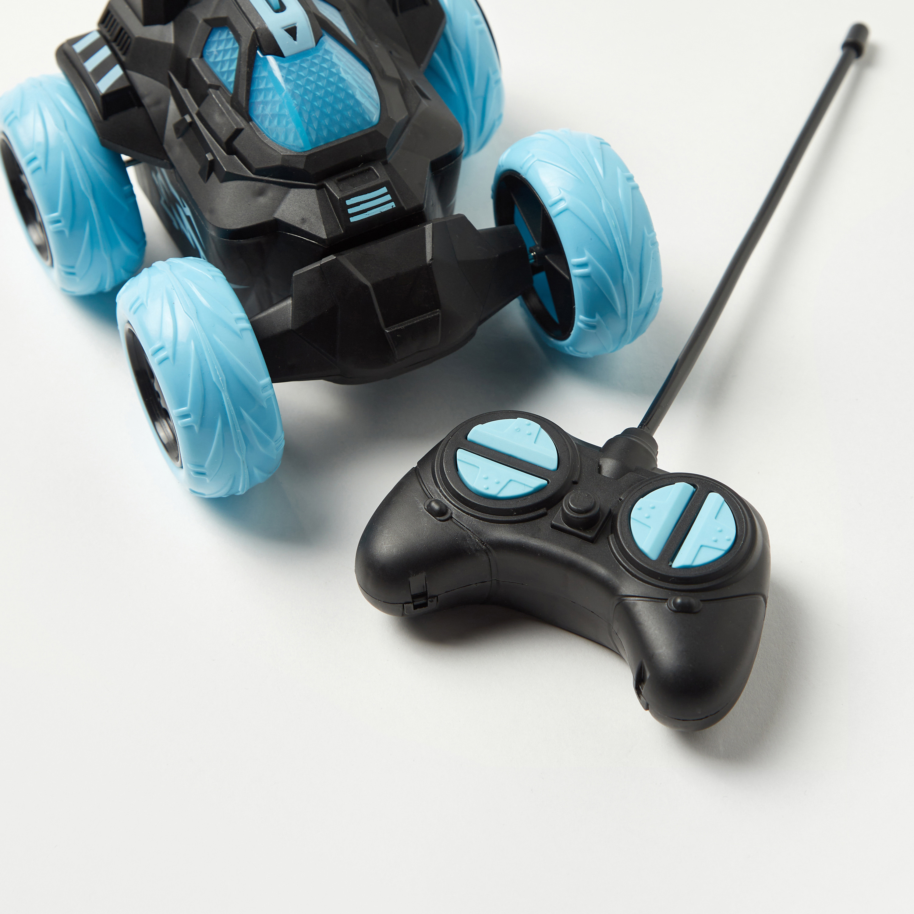 Juniors Stunt Savage Remote Control Car-toys-playvehicles-cars-image-3