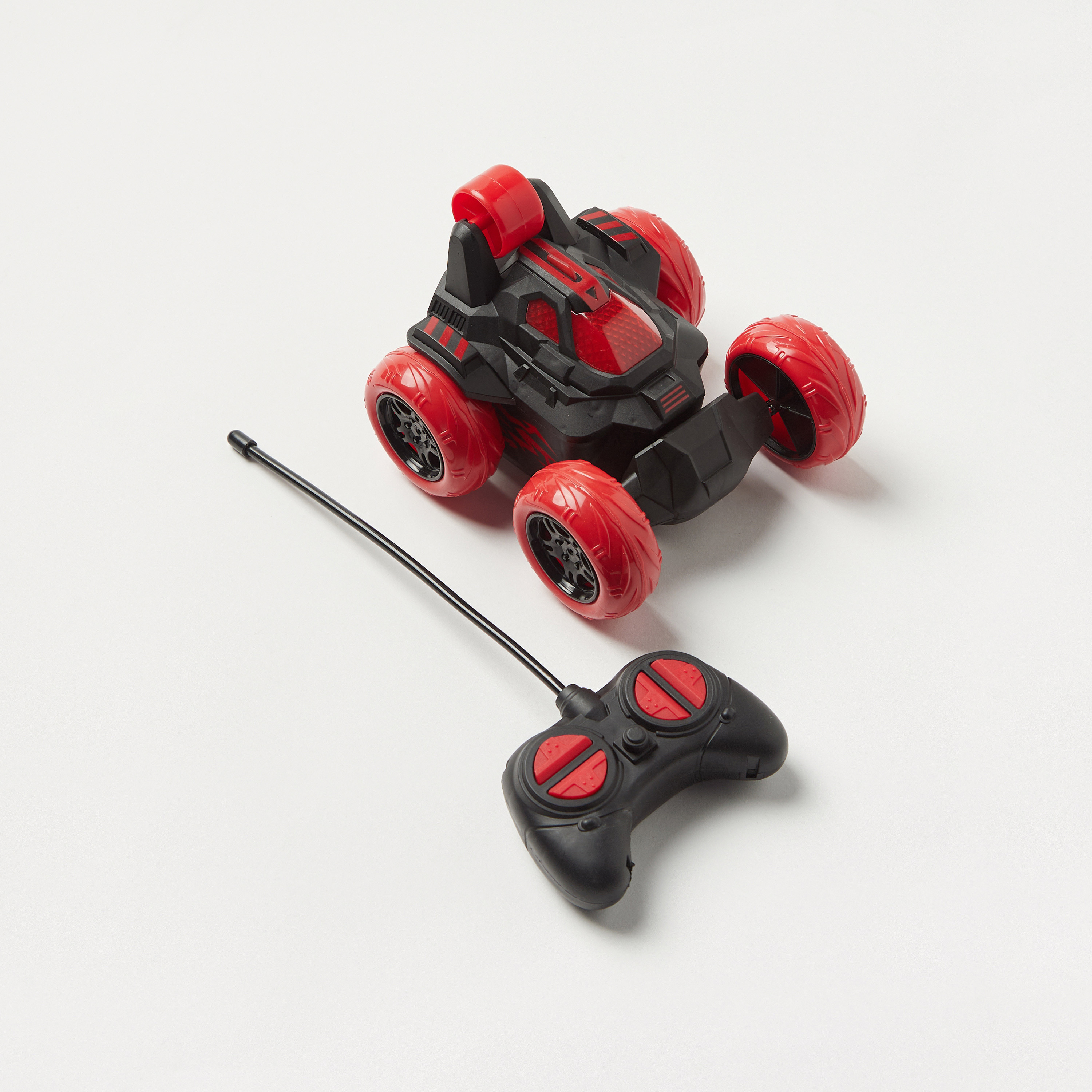 Juniors Stunt Savage Remote Control Car