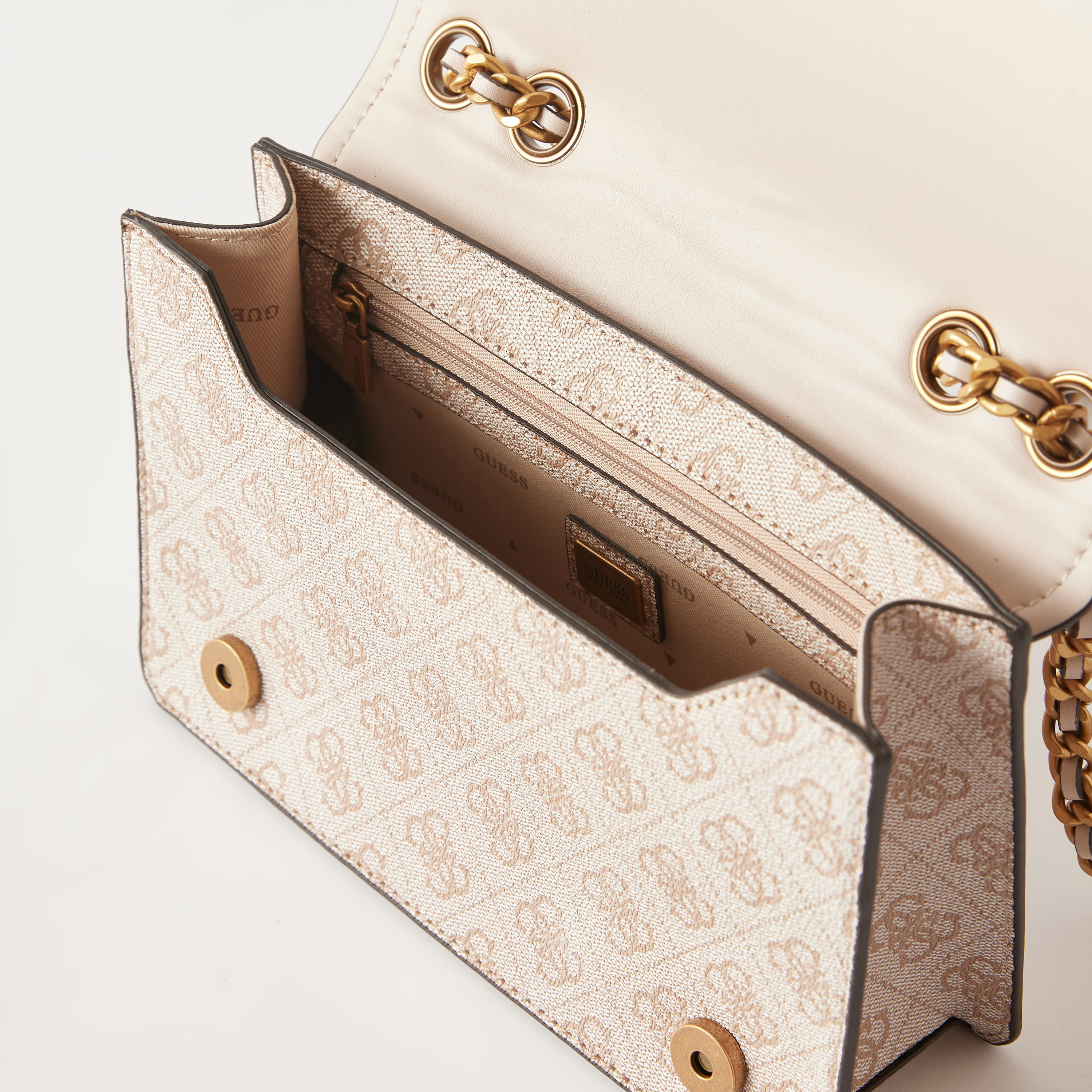 شنطة كروس بودي قابلة للتحويل بحزام سلسلة وزر إغلاق إيتزي من جيس-women-bagsandwallets-handbags-image-5