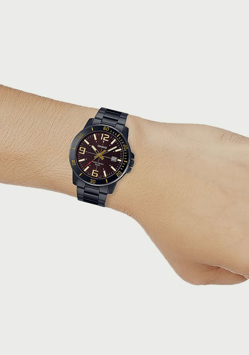 Shop Casio Men's Black Analog Stainless Steel Strap Watch - MTP-VD01B-5BVUDF Online | Centrepoint UAE