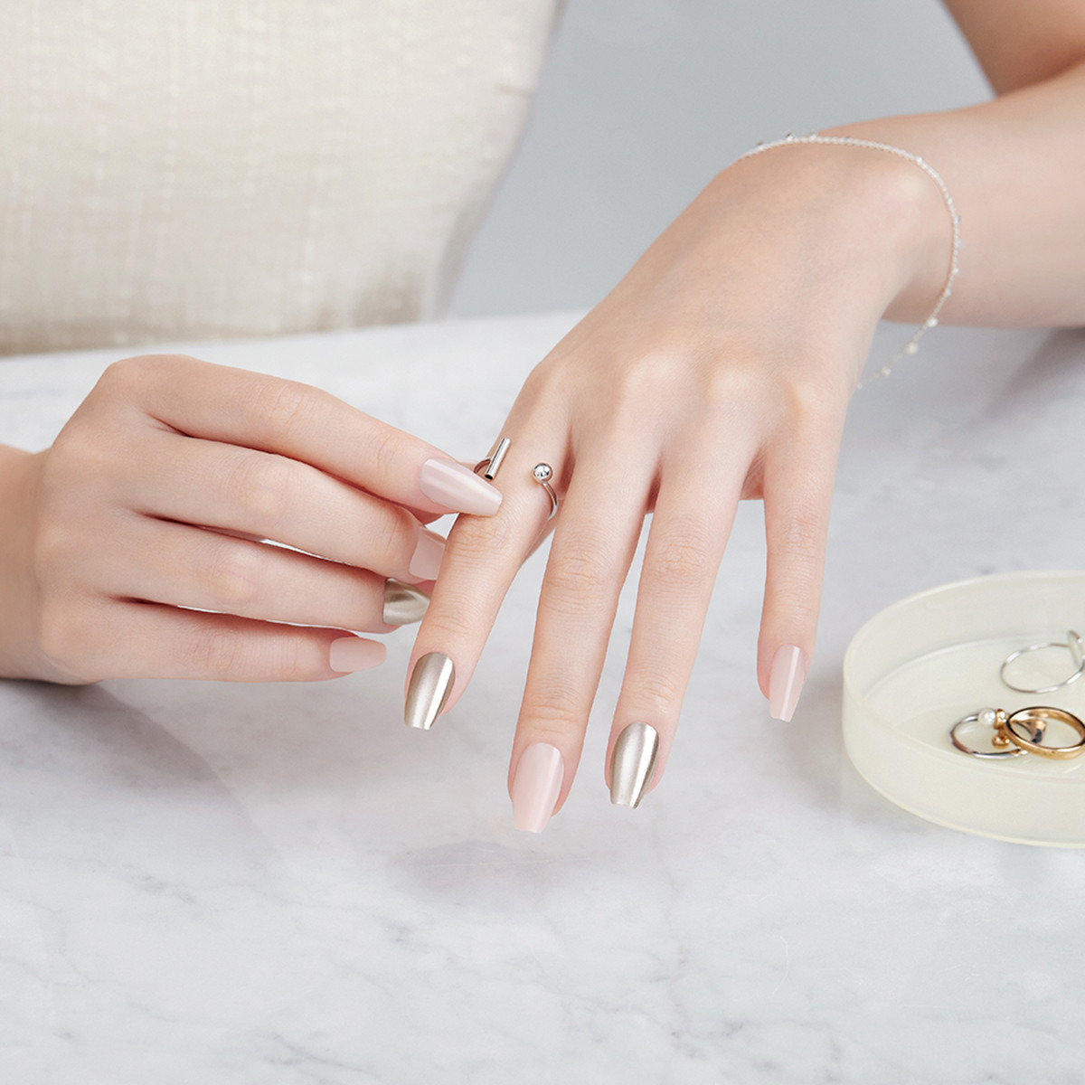 Dashing Diva Magic Press Coffin Press-On Nails-beautyandpersonalcare-makeup-nails-artificialnails-image-3