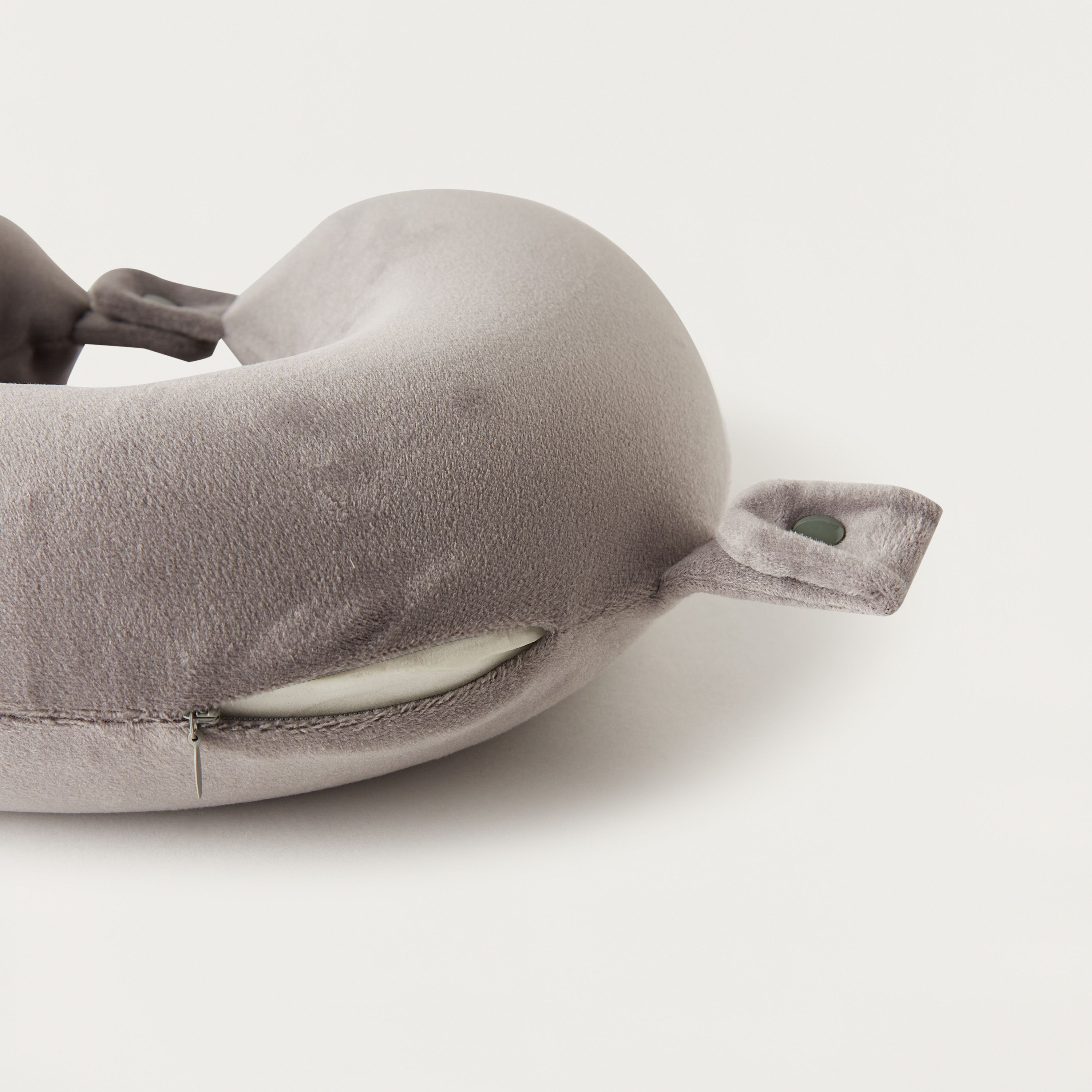 Findz Solid Neck Pillow with Button Closure-travel-accessories-image-4