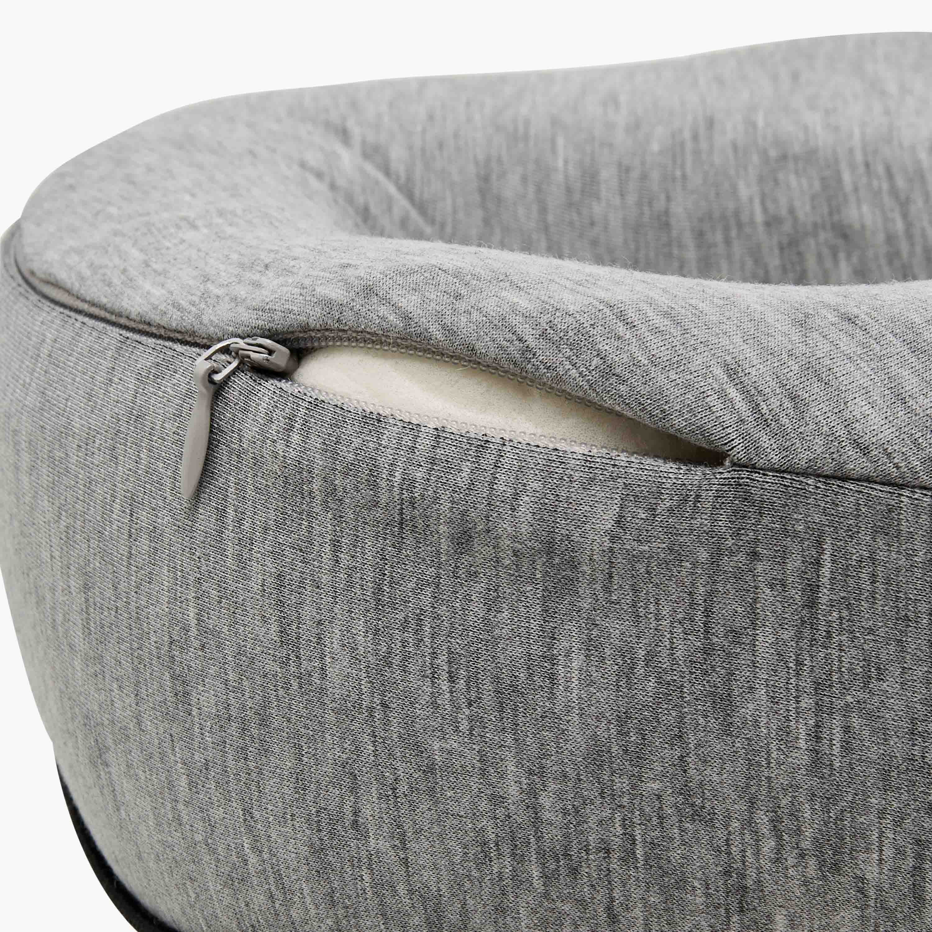 Findz Neck Pillow with Snap Button Closure-travel-pillows-image-4