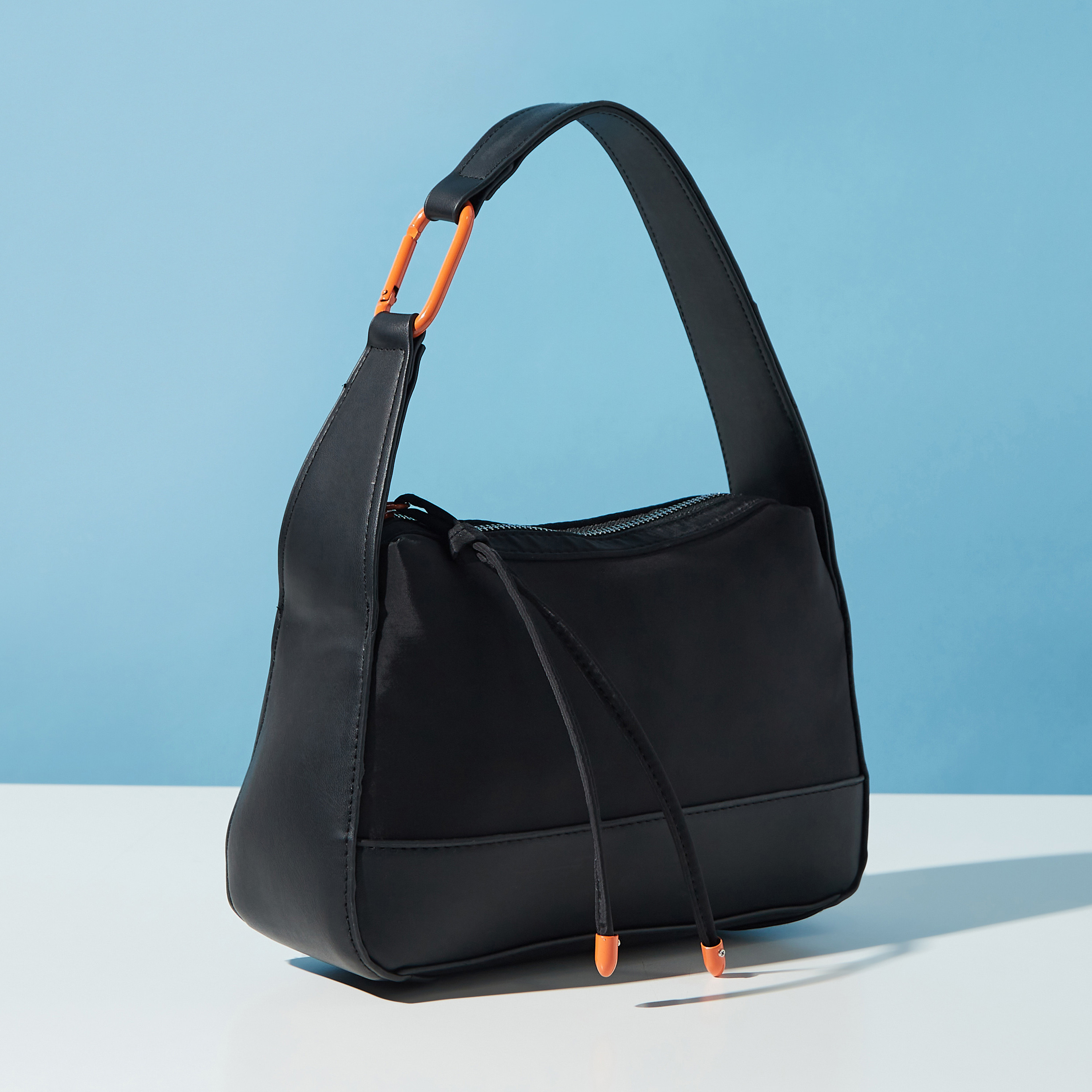 Mistotes Solid Baguette Bag with Strap Handle and Zip Closure-women-bagsandwallets-handbags-image-4