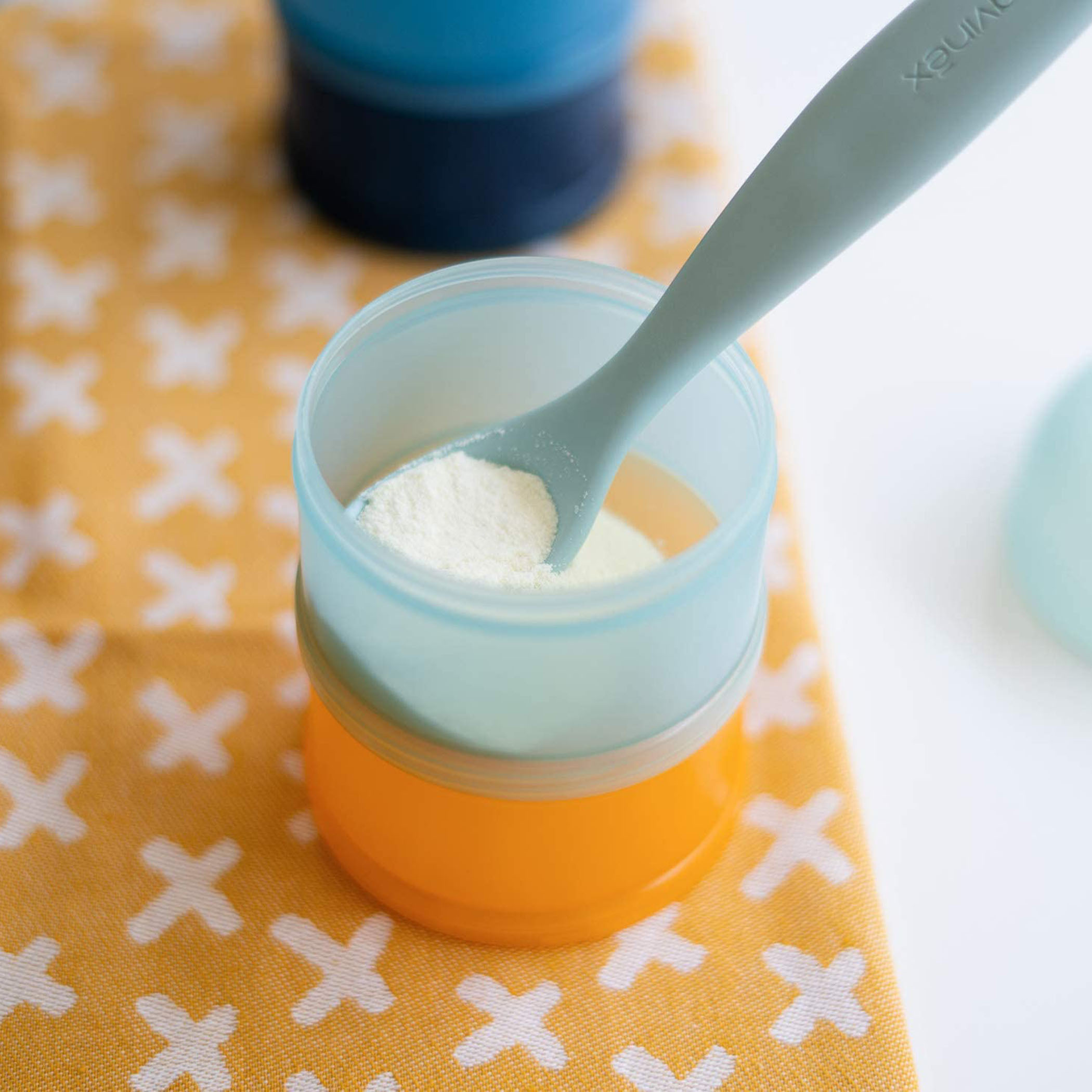 Suavinex Milk Powder Dispenser-baby-feeding-accessories-image-4