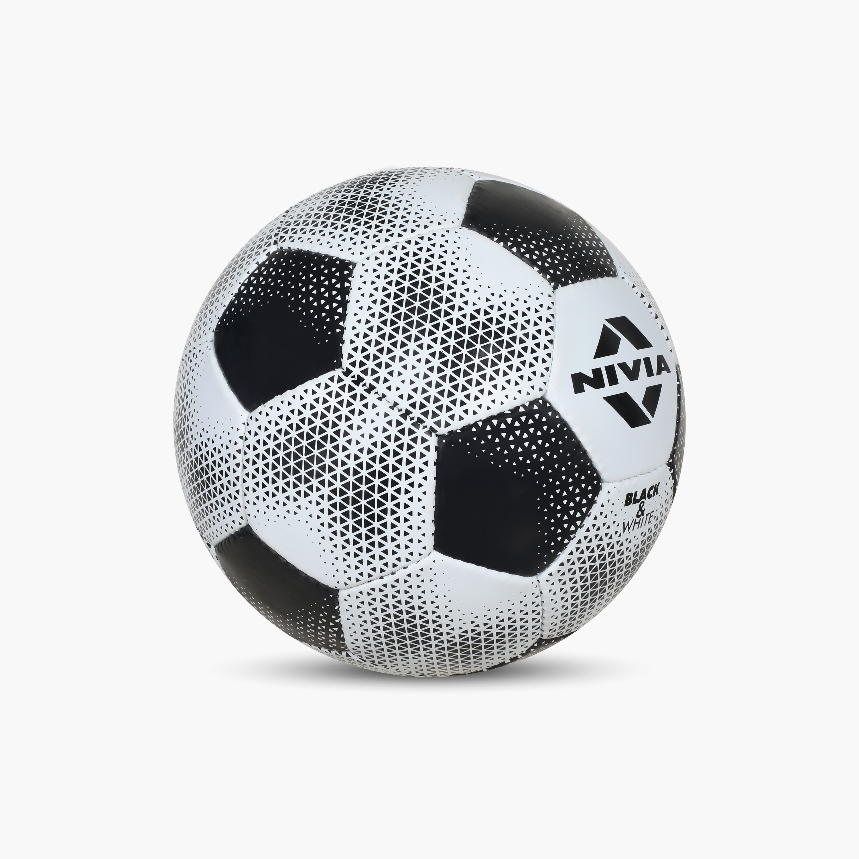 نيفيا لكرة القدم مقاس 5، أسود وأبيض-toys-outdoor-activity-image-2