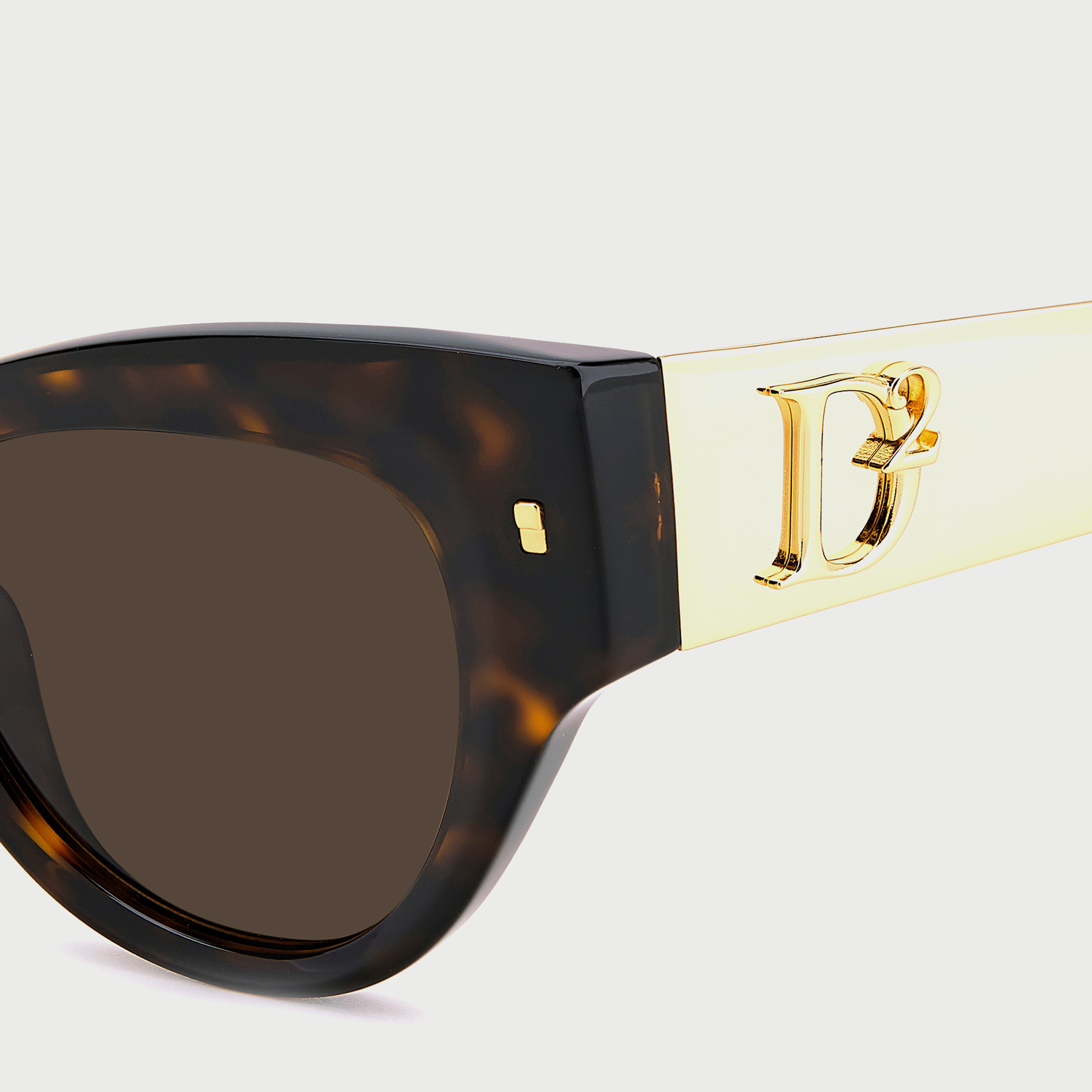 Shop Dsquared2 Women UV Protected Silver Gradient Lens 49 mm