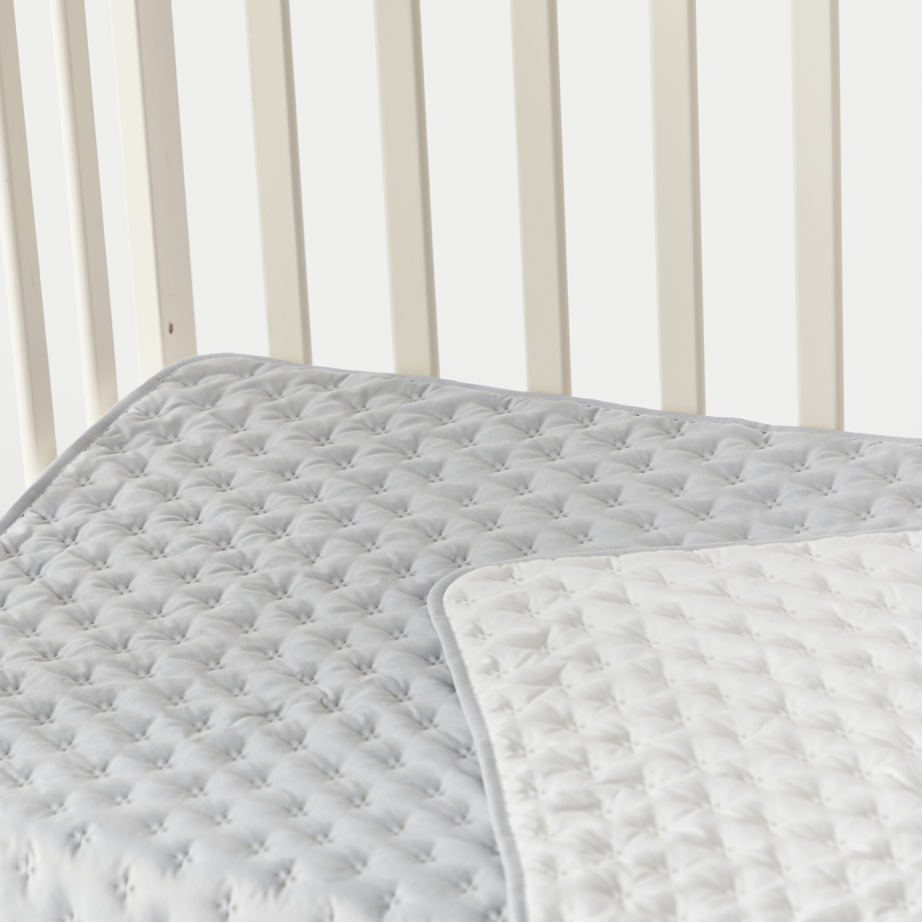 Cambrass Textured Comforter with Pillow-baby-nursery-babybedding-image-4