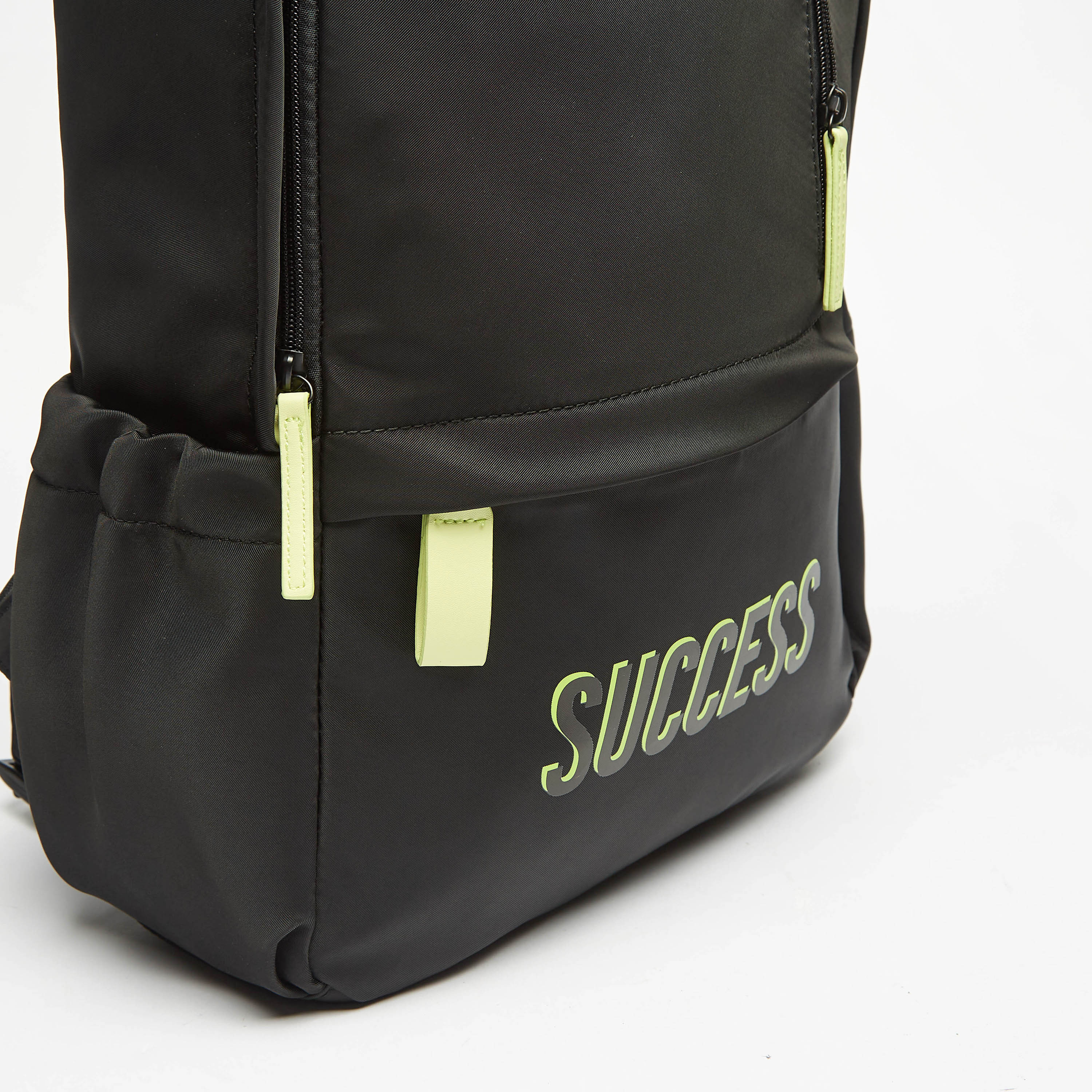 شنطة ظهر بسحّاب إغلاق وحمّالات قابلة للتعديل وطبعات من ميسي-women-bagsandwallets-backpacks-image-4