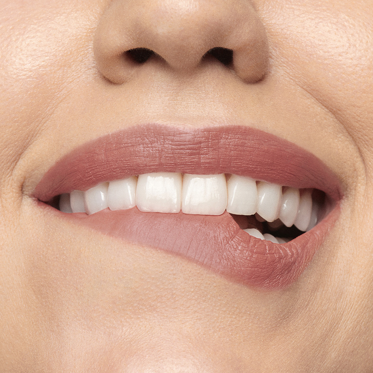 قلم شفاه كلر ستاي مات لايت من ريفلون-beautyandpersonalcare-makeup-lips-lipsticks-image-3