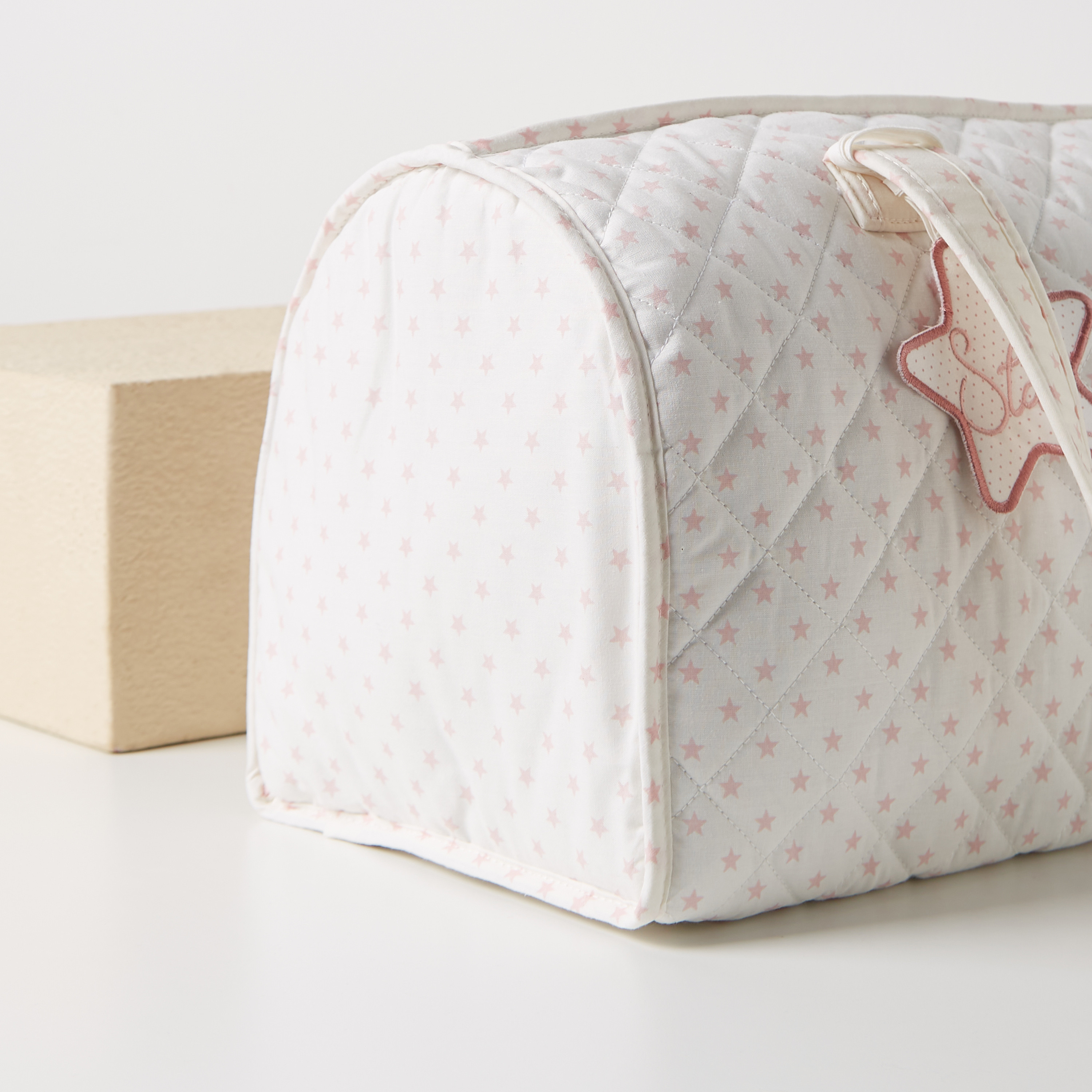 شنطة حفاضات بمقابض مزدوجة وطبعات من كامبراس-baby-gear-diaperbags-image-3