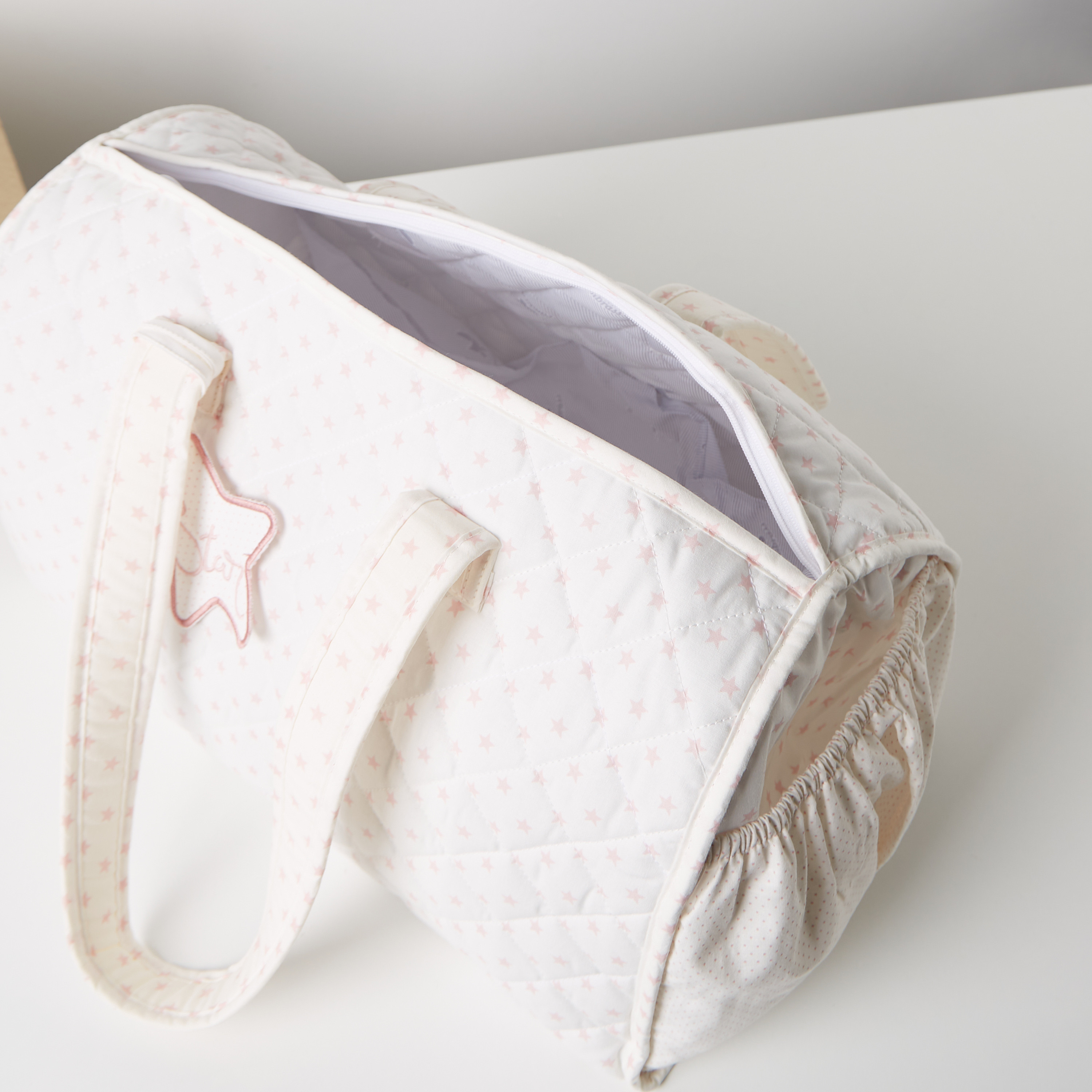 شنطة حفاضات بمقابض مزدوجة وطبعات من كامبراس-baby-gear-diaperbags-image-5