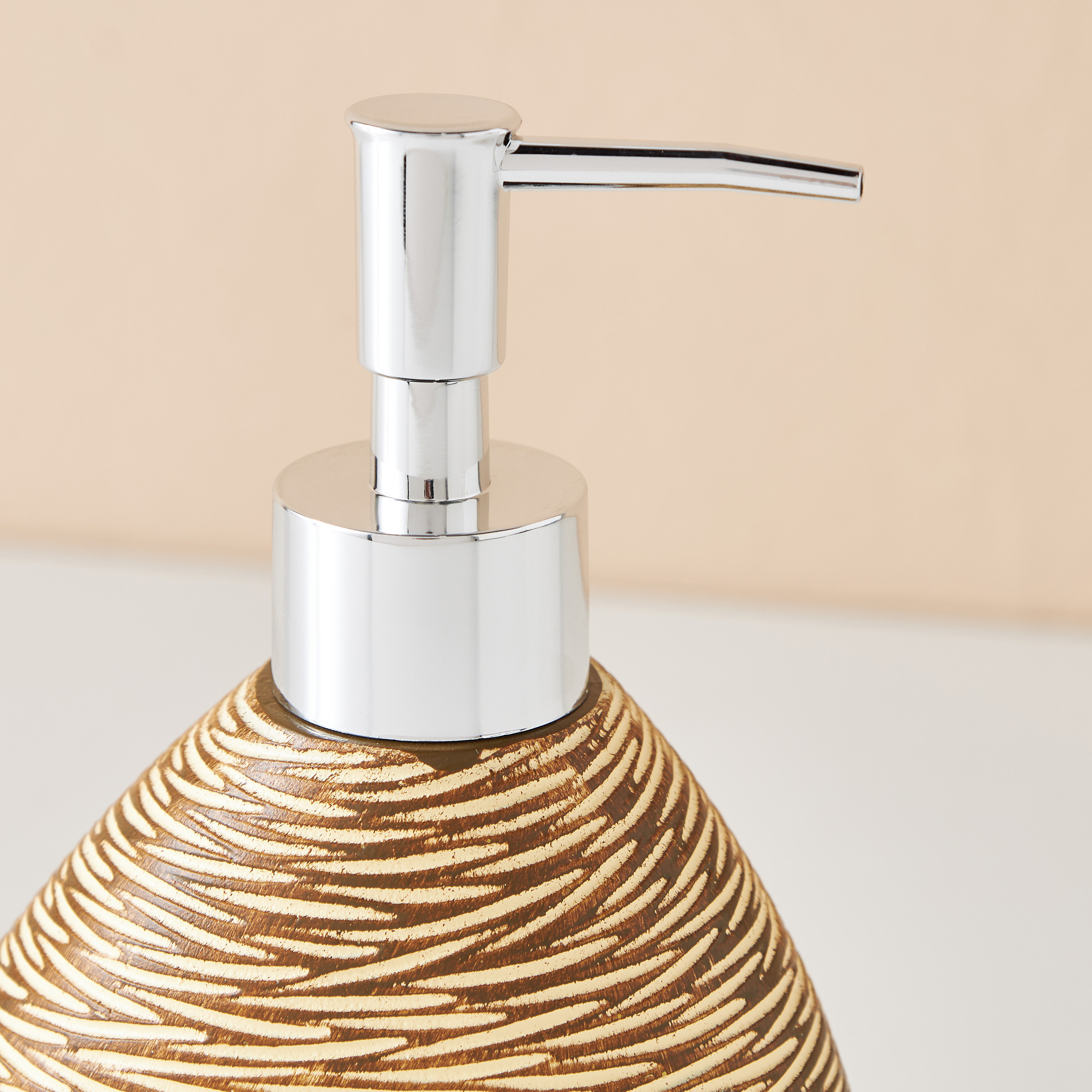 Abstract Lotion Dispenser-household-bathandlaundry-bathaccessories-soapdishesanddispensers-image-3