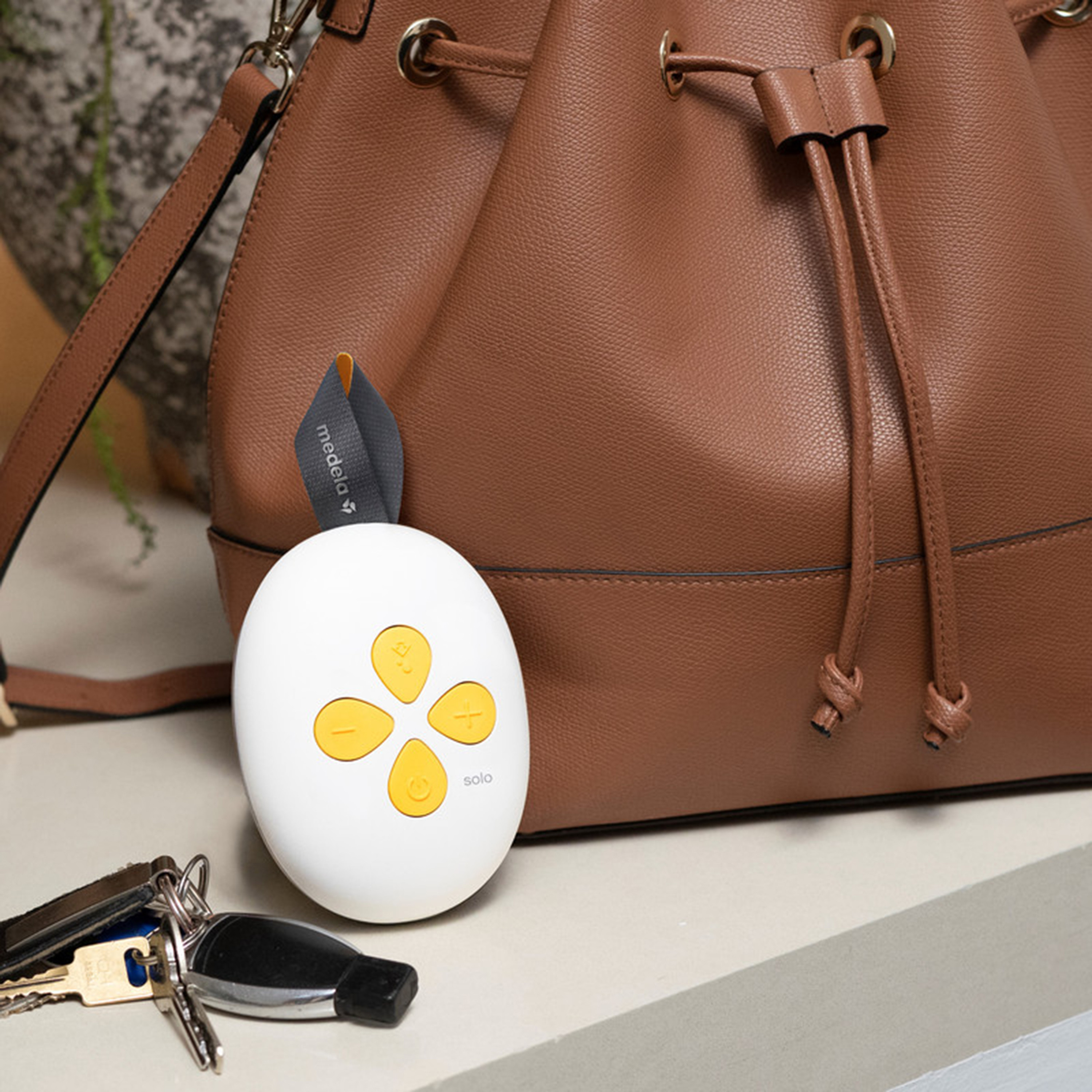 Medela Solo Single Electrical Breast Pump-baby-feeding-breastfeedingandcare-image-5