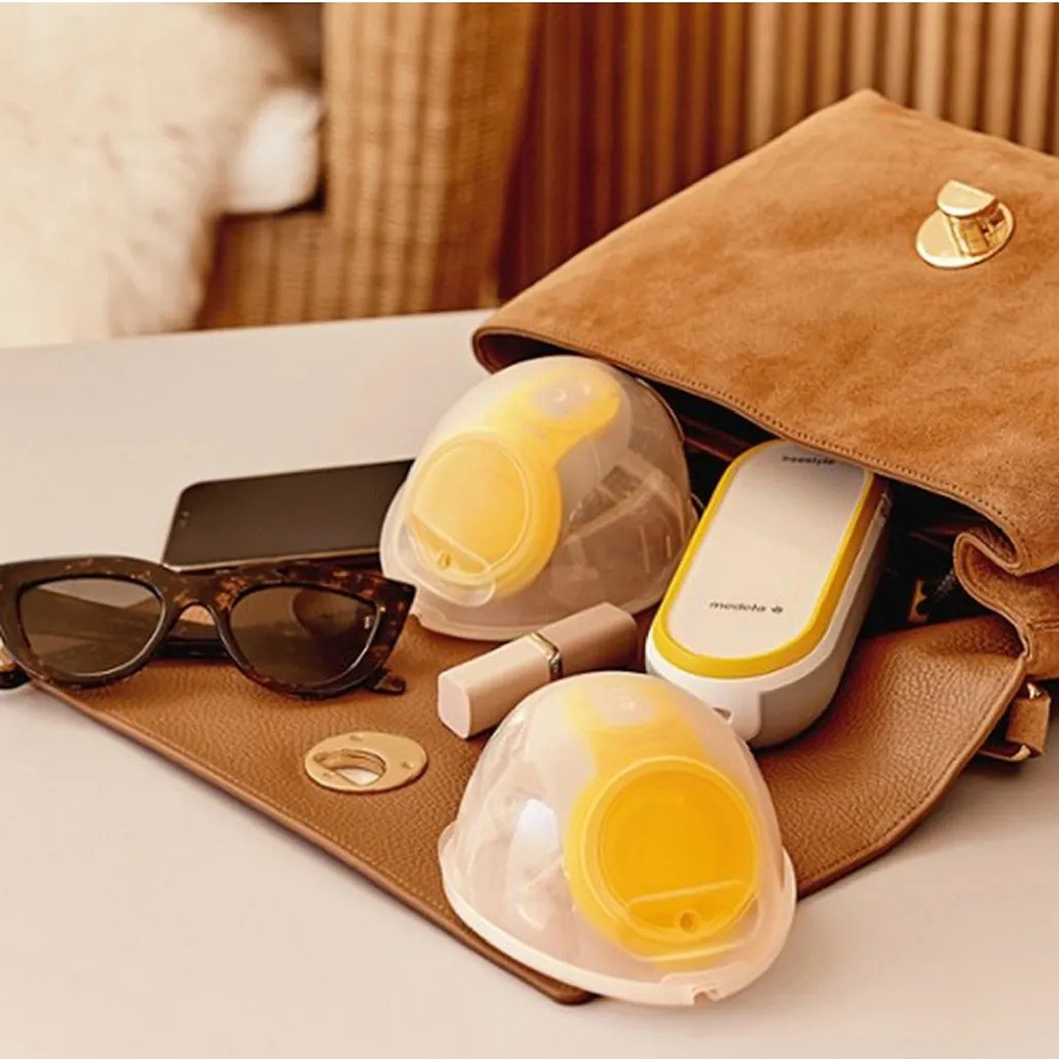 Medela Freestyle Hands-Free Double Electric Breast Pump-baby-feeding-breastfeedingandcare-image-6