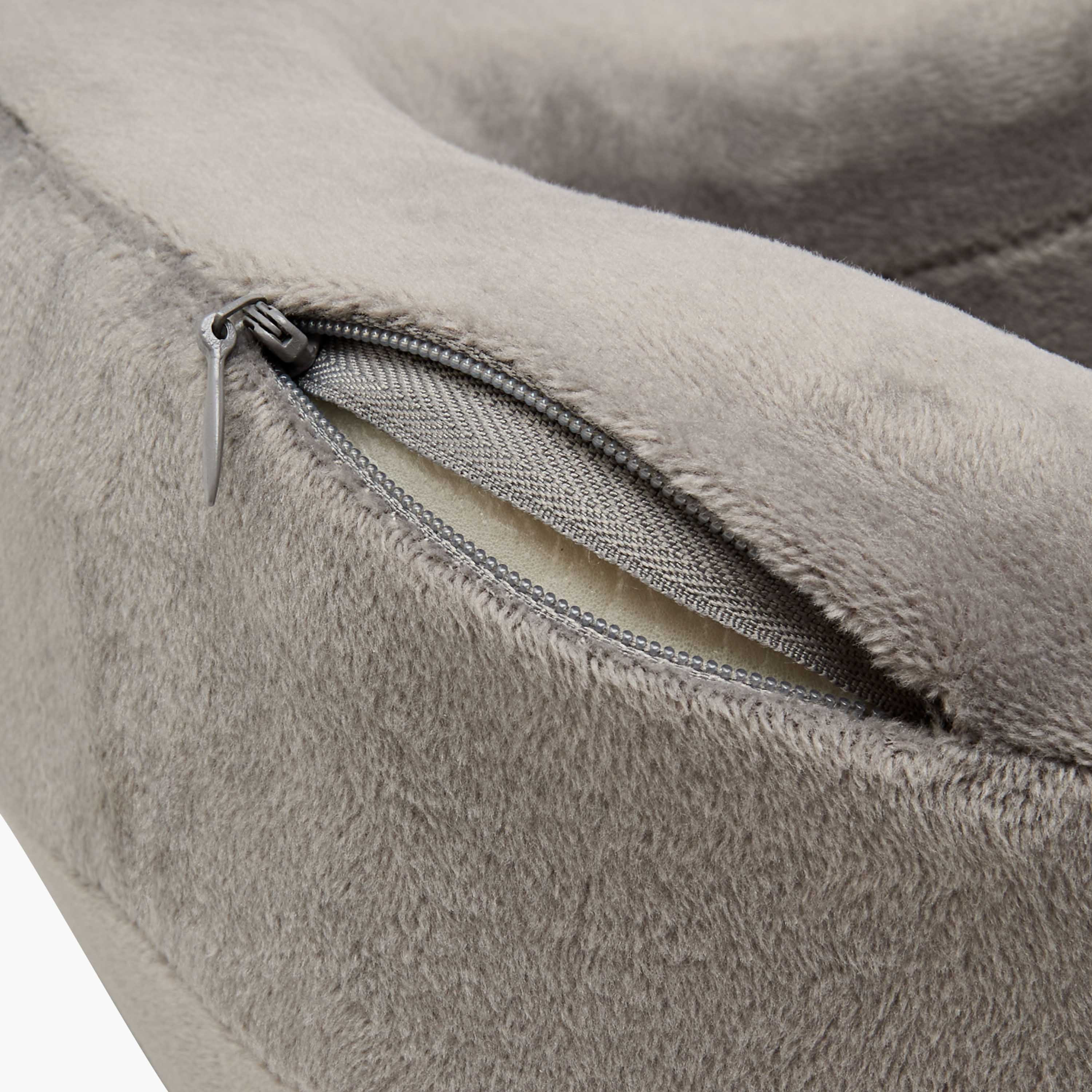 Findz Solid Neck Pillow-travel-pillows-image-4