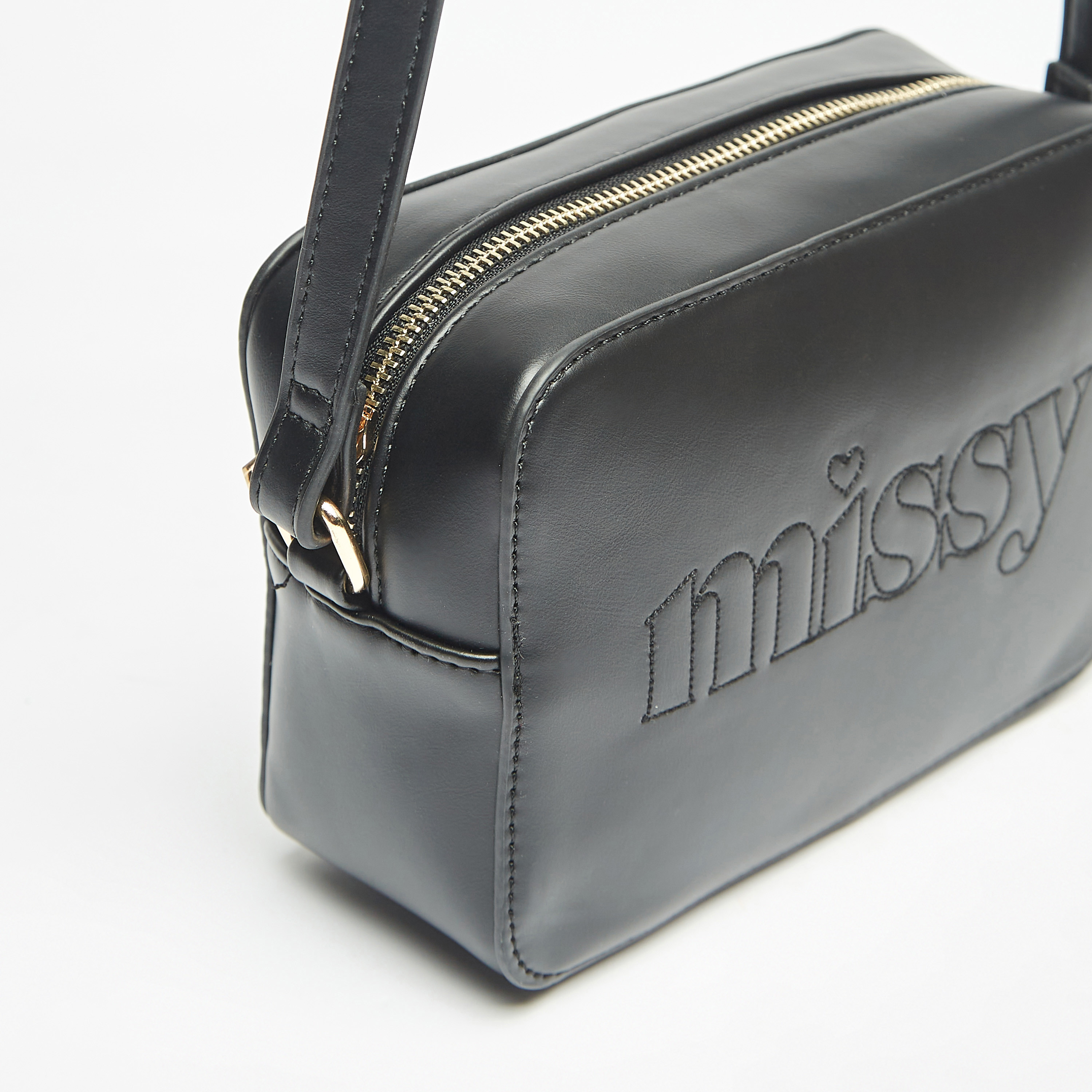 شنطة كروس بودي سادة بحزام قابل للتعديل وسحاب إغلاق من ميسي-women-bagsandwallets-handbags-image-3