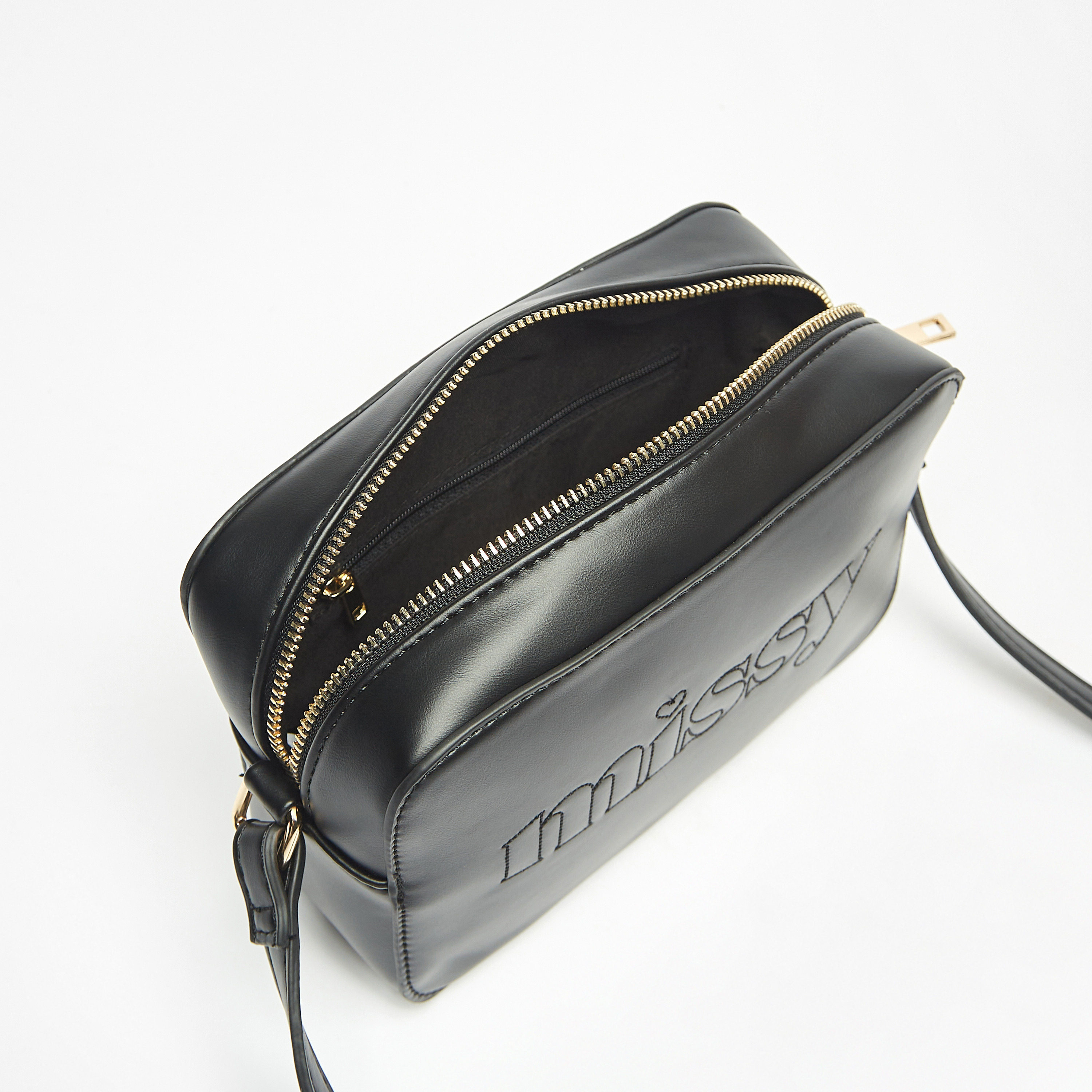 شنطة كروس بودي سادة بحزام قابل للتعديل وسحاب إغلاق من ميسي-women-bagsandwallets-handbags-image-4