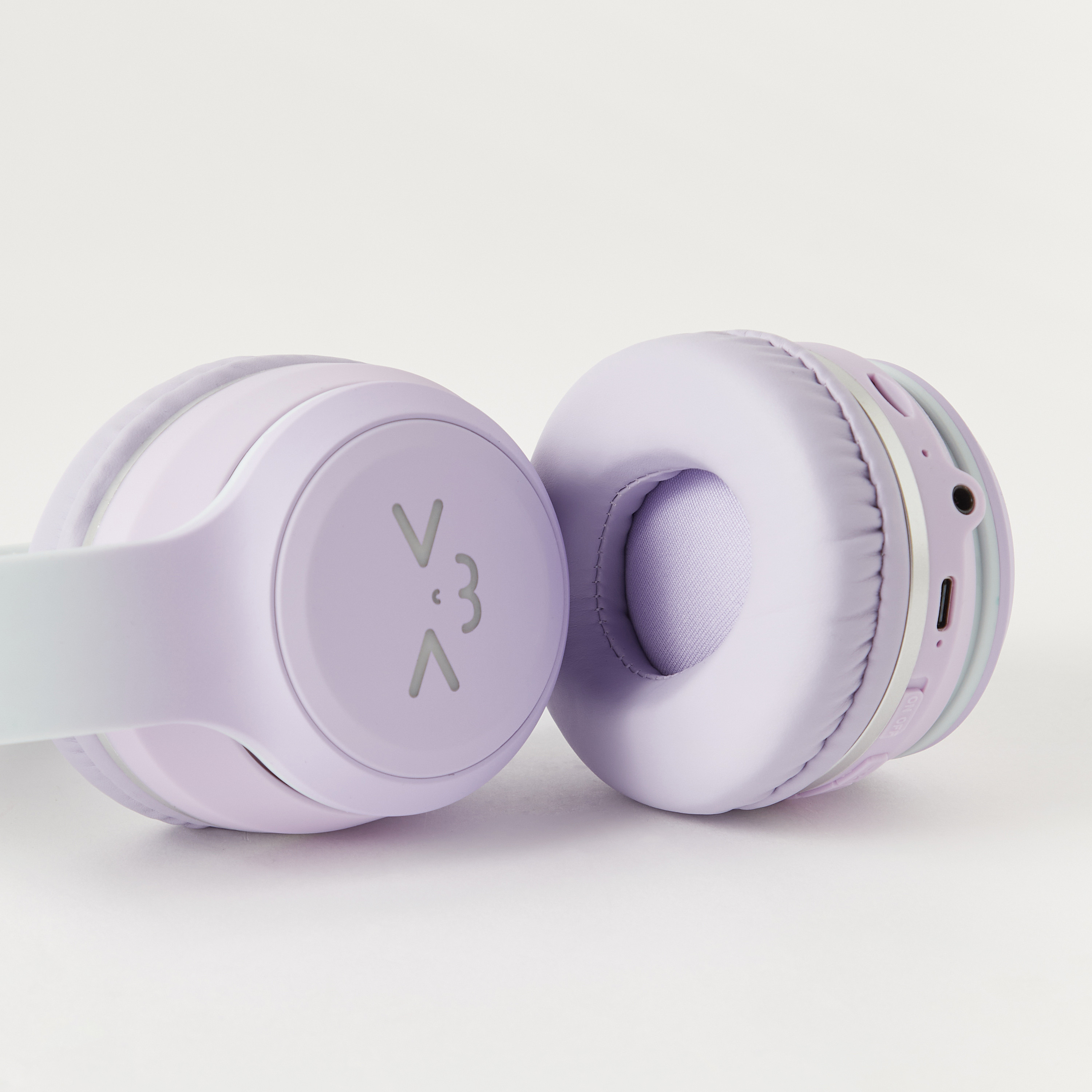 Findz Cat Light-Up Wired Headphones with Microphones-electronics-headphonesandearphones-image-4