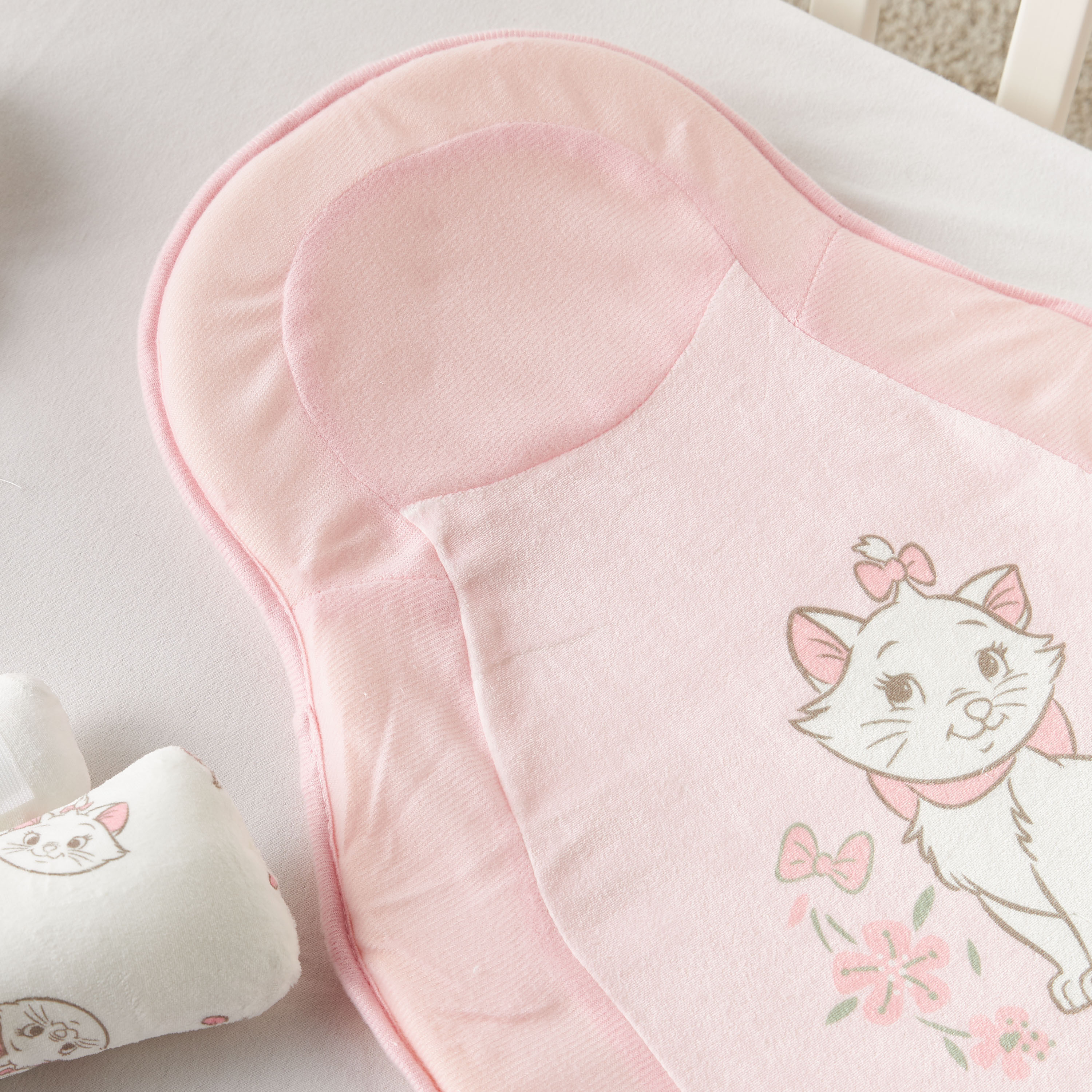 Disney Marie Cat Print Anti Rolling Pad-baby-nursery-babybedding-image-4