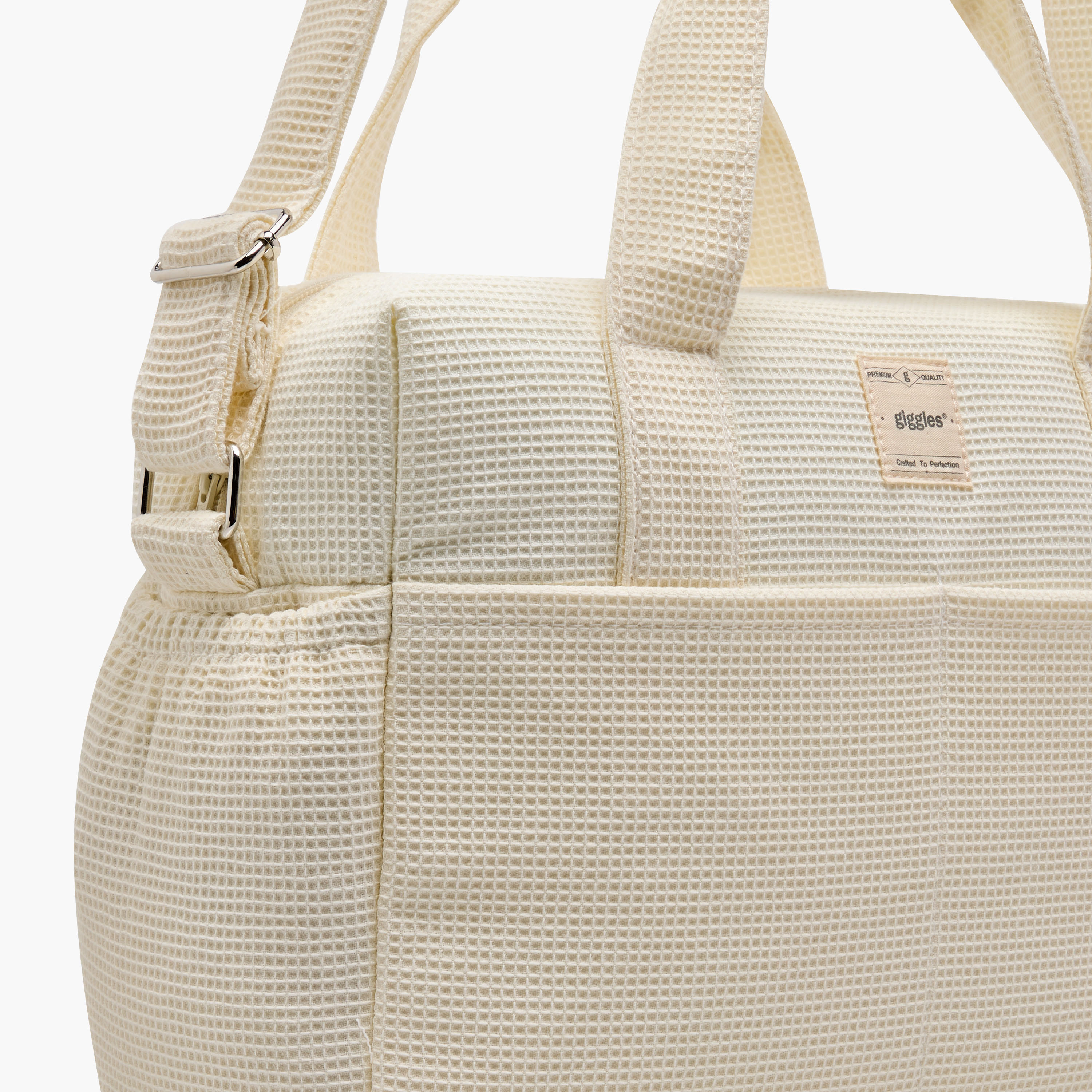 شنطة حفاضات بارزة الملمس من قماش بيكيه بمقابض من جيجلز-baby-gear-diaperbags-image-7