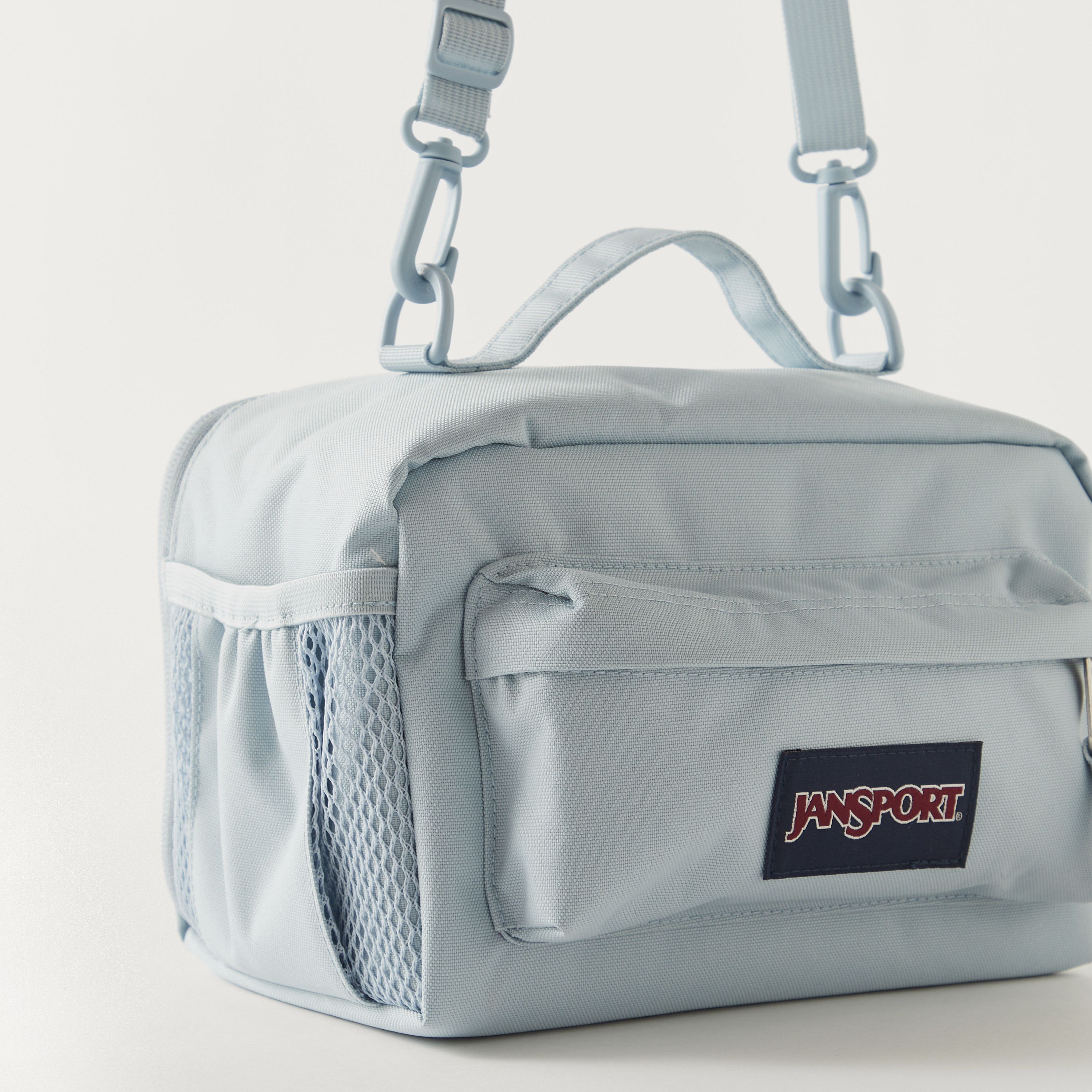 Jansport Solid Insulated Lunch Bag with Detachable Strap-school-lunchessentials-lunchbags-image-3
