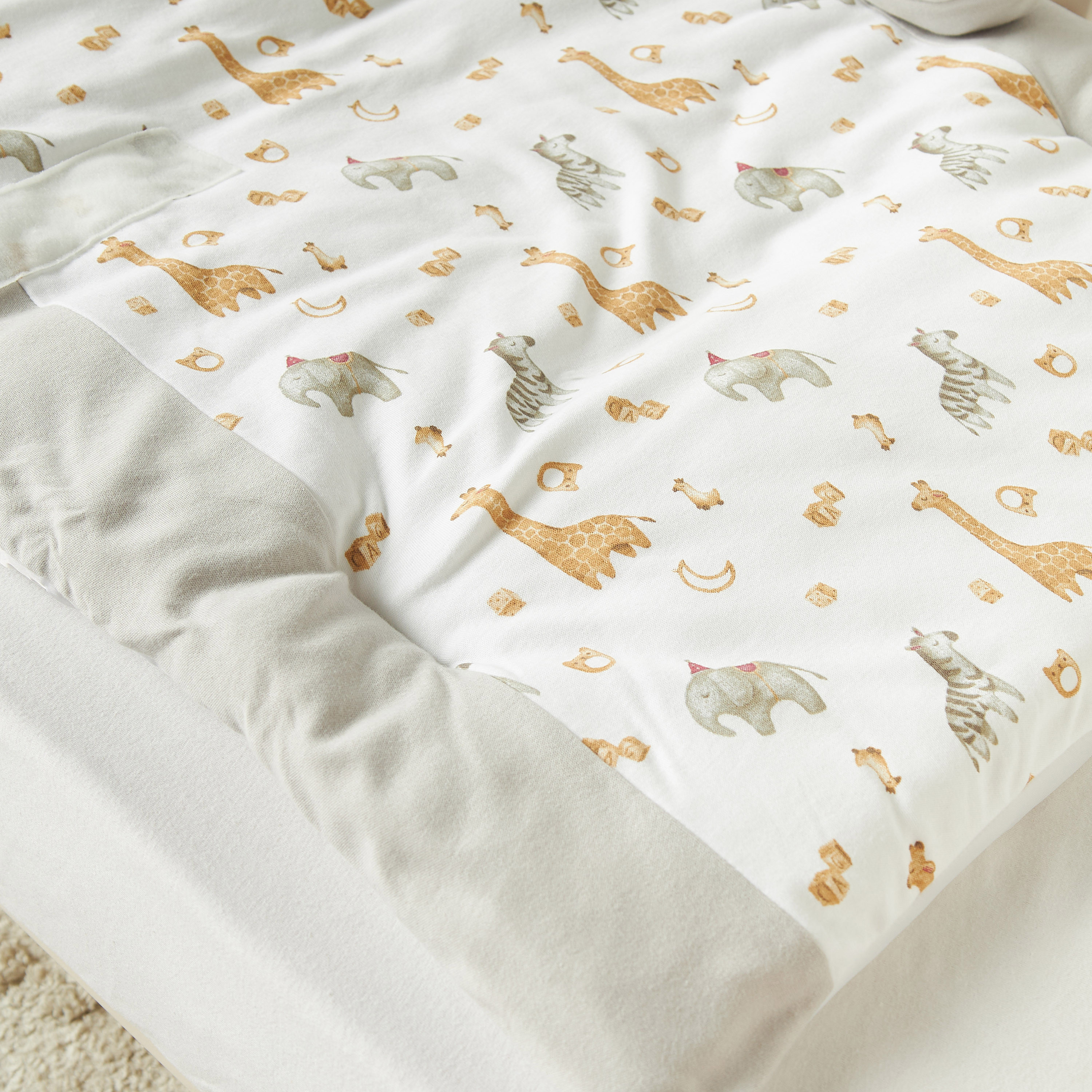 Juniors 4-Piece Printed Bedding Set-baby-nursery-babybedding-image-4