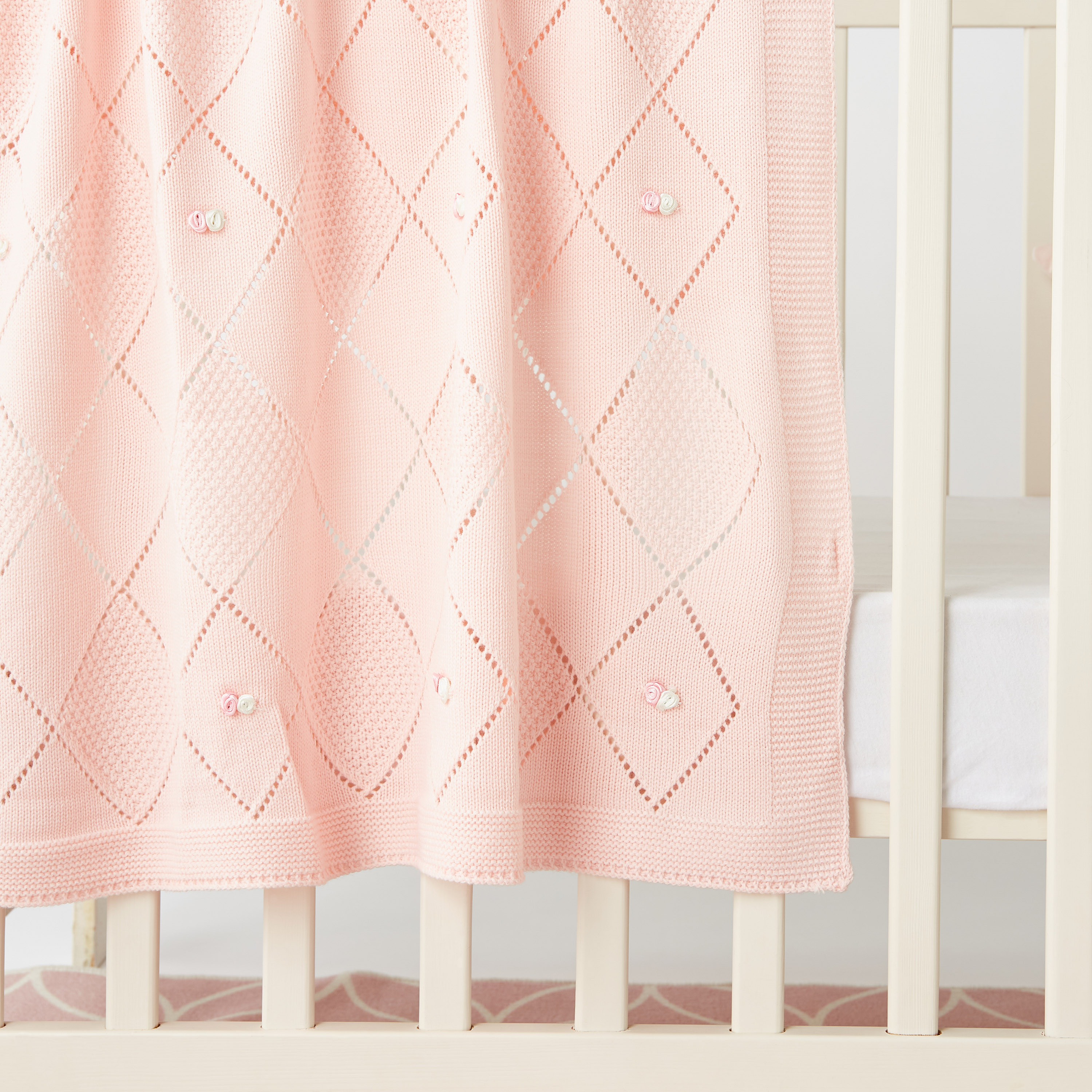 شال أطفال مزين بزهور من جونيورز - 80x90 سم-baby-nursery-blanketsandswaddles-blanketsandquilts-image-3