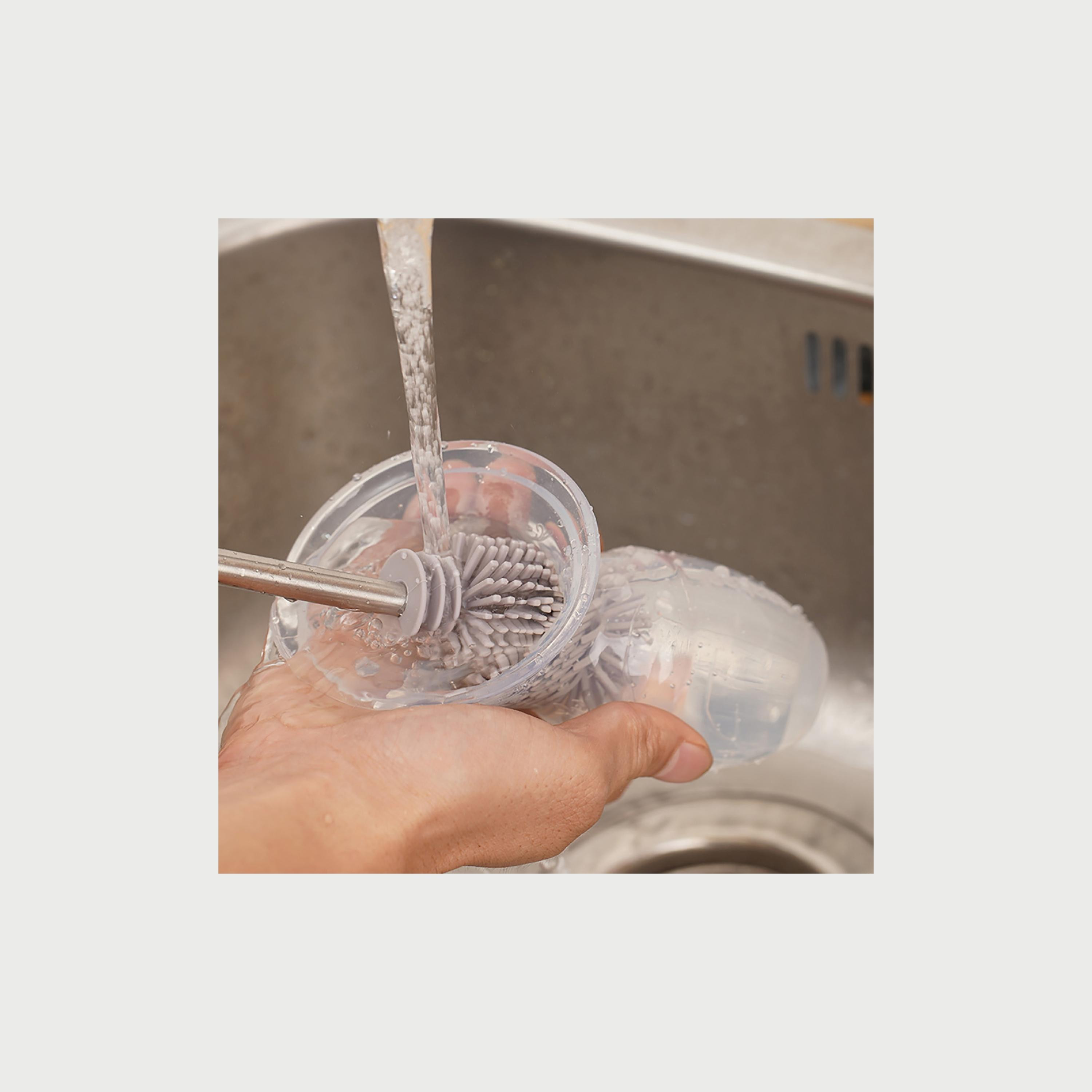 Haakaa Silicone Breast Pump with Suction Base 100ml-baby-feeding-breastfeedingandcare-image-3