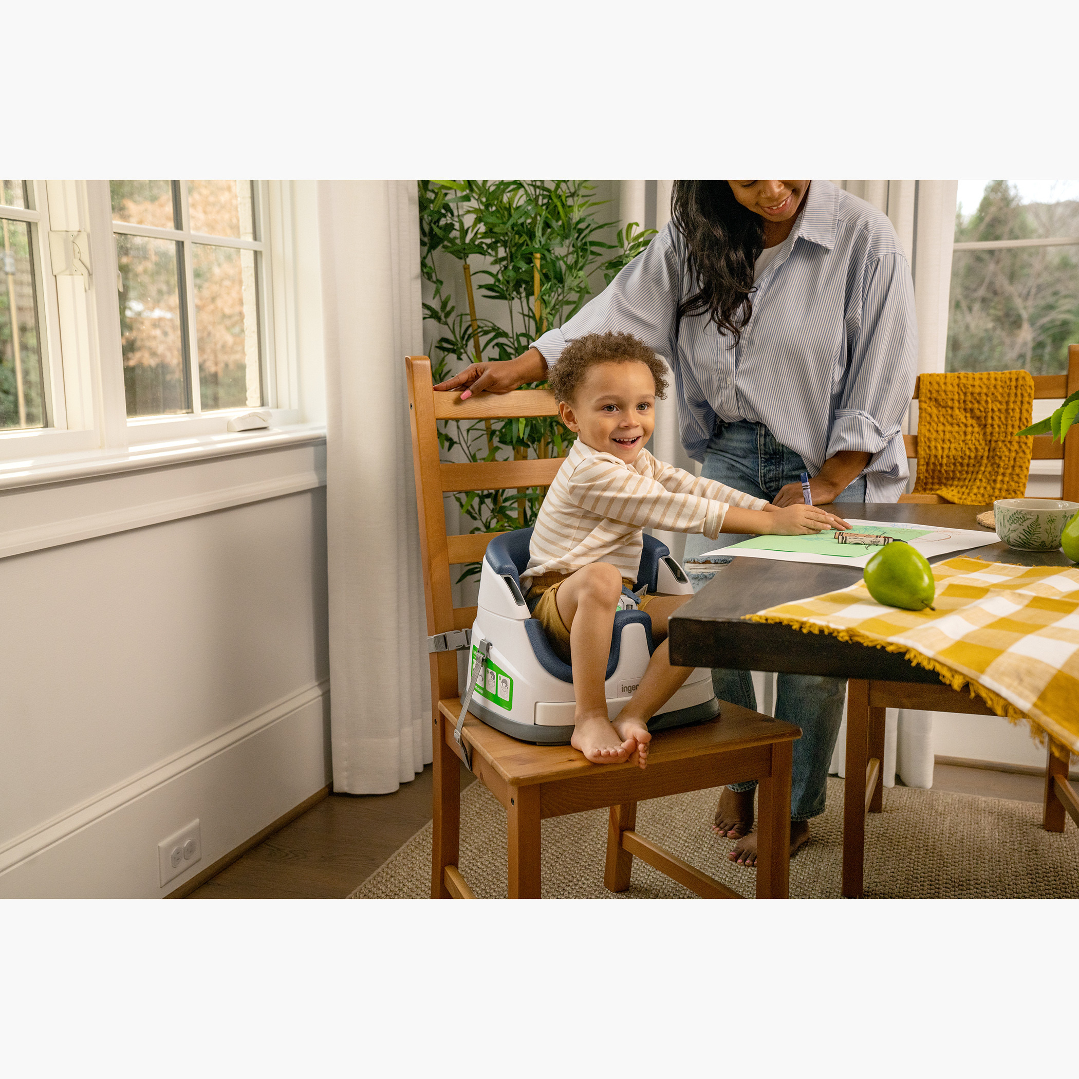 مقعد بقاعدة أطفال 2 في 1 من إنجينيوتي-baby-feeding-highchairsandboosters-image-18