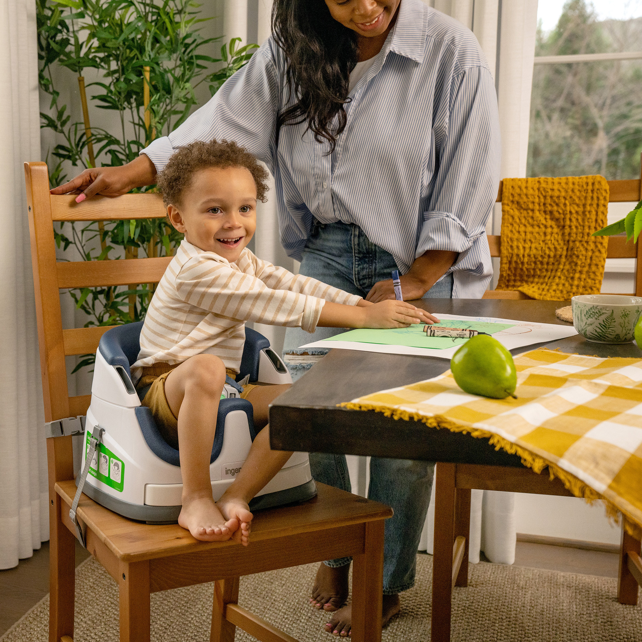 مقعد بقاعدة أطفال 2 في 1 من إنجينيوتي-baby-feeding-highchairsandboosters-image-9