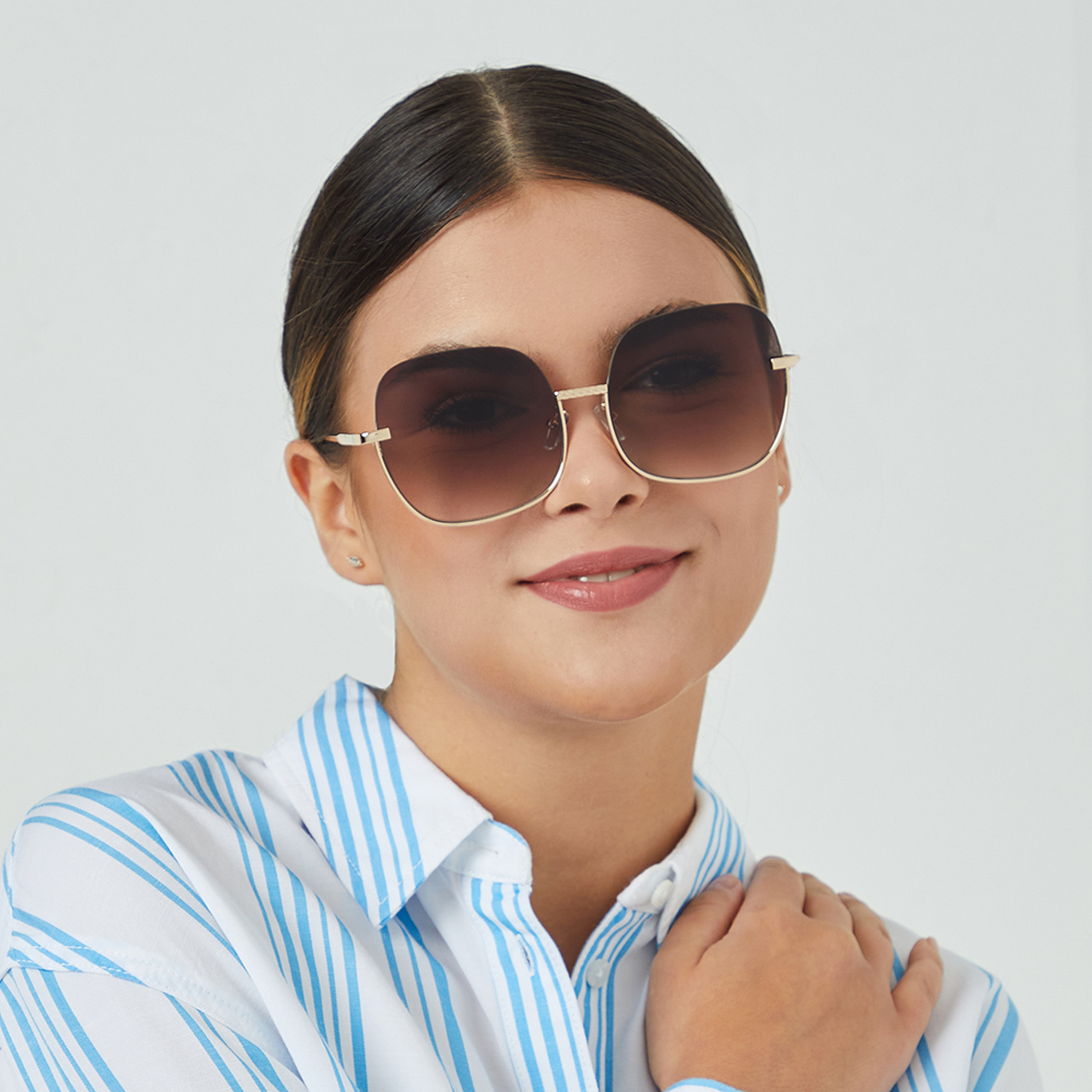 BlackOut GEO  Brown Gradient 59 mm Oversized Sunglasses -women-sunglasses-image-4