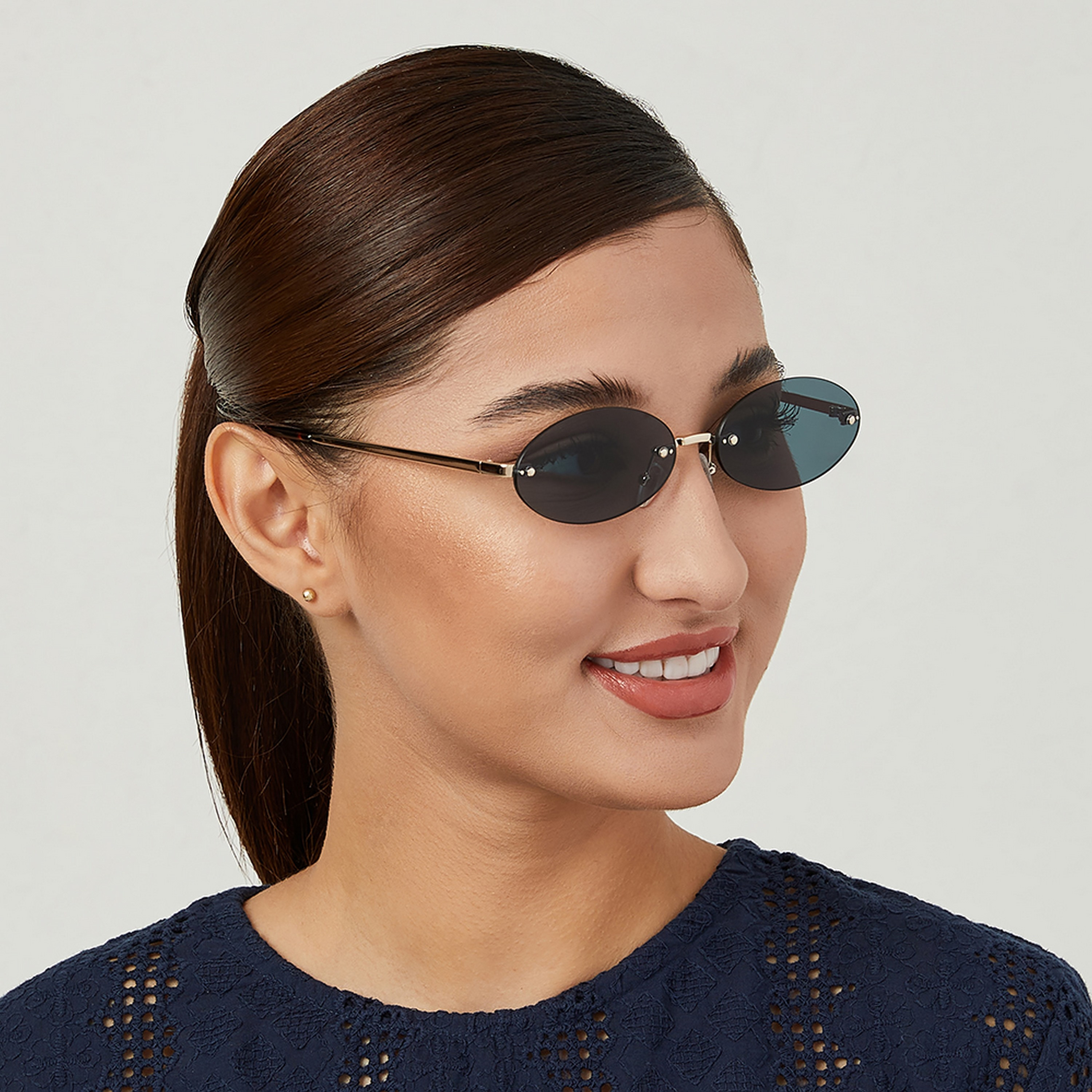نظارة شمسية خضراء بيضاوية مع 58 مم من بلاك أوت جينيفر -women-sunglasses-image-5