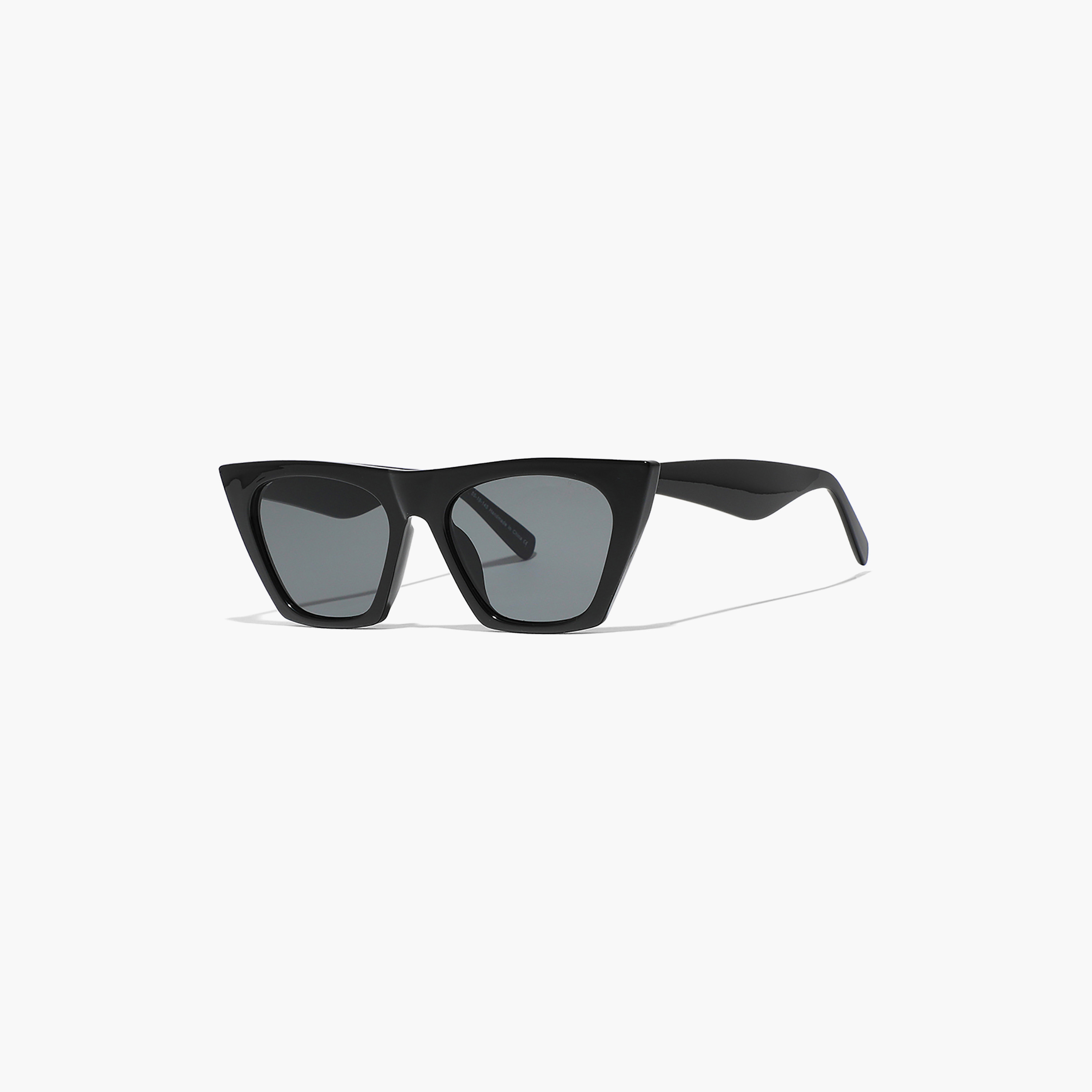 نظارة شمسية سوداء ذات كات آي من بلاك أوت ليبرتي مع 54 مم -women-sunglasses-image-1
