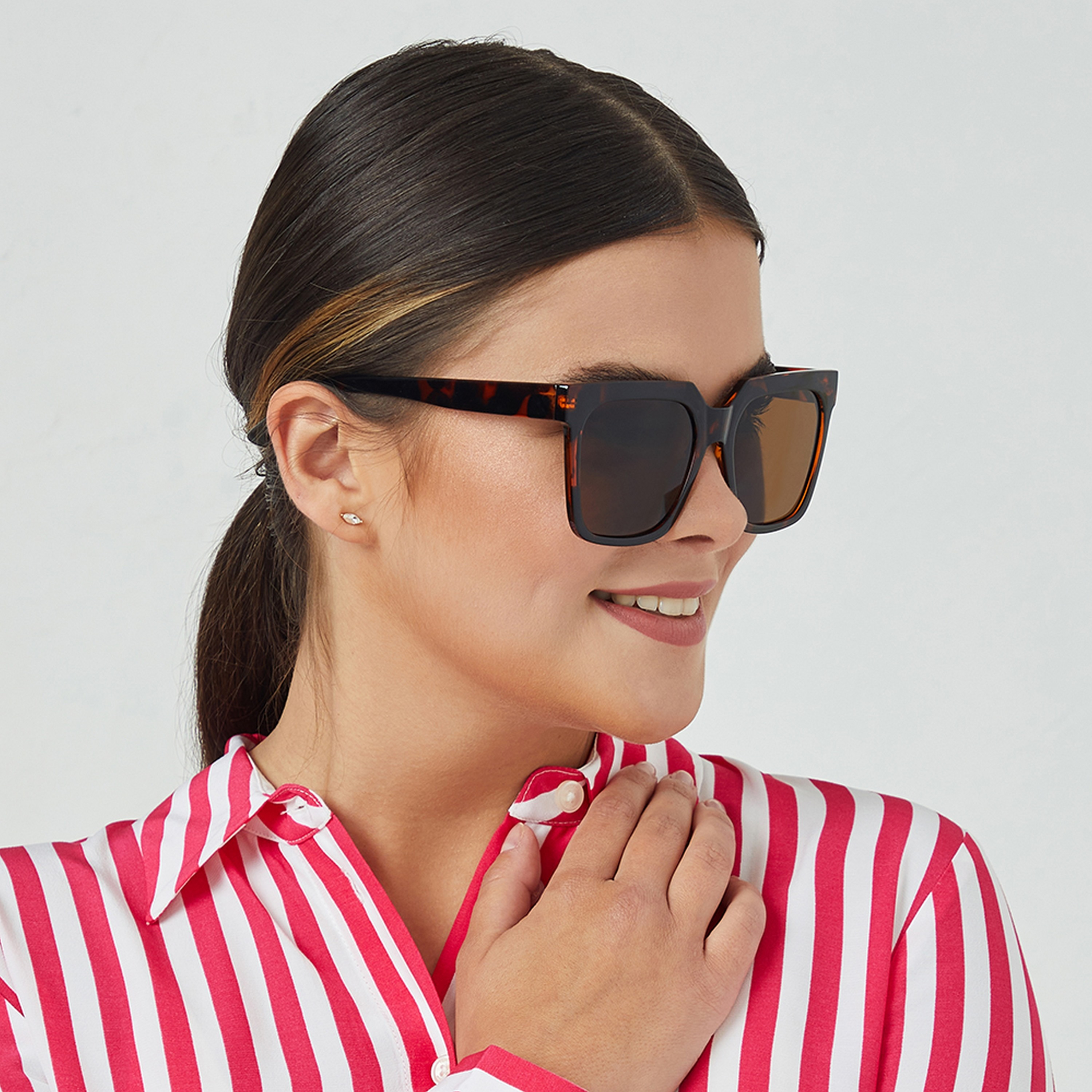 نظارة شمسية مربعة وبنية من بلاك أوت كوادرا مع 56 مم -women-sunglasses-image-6